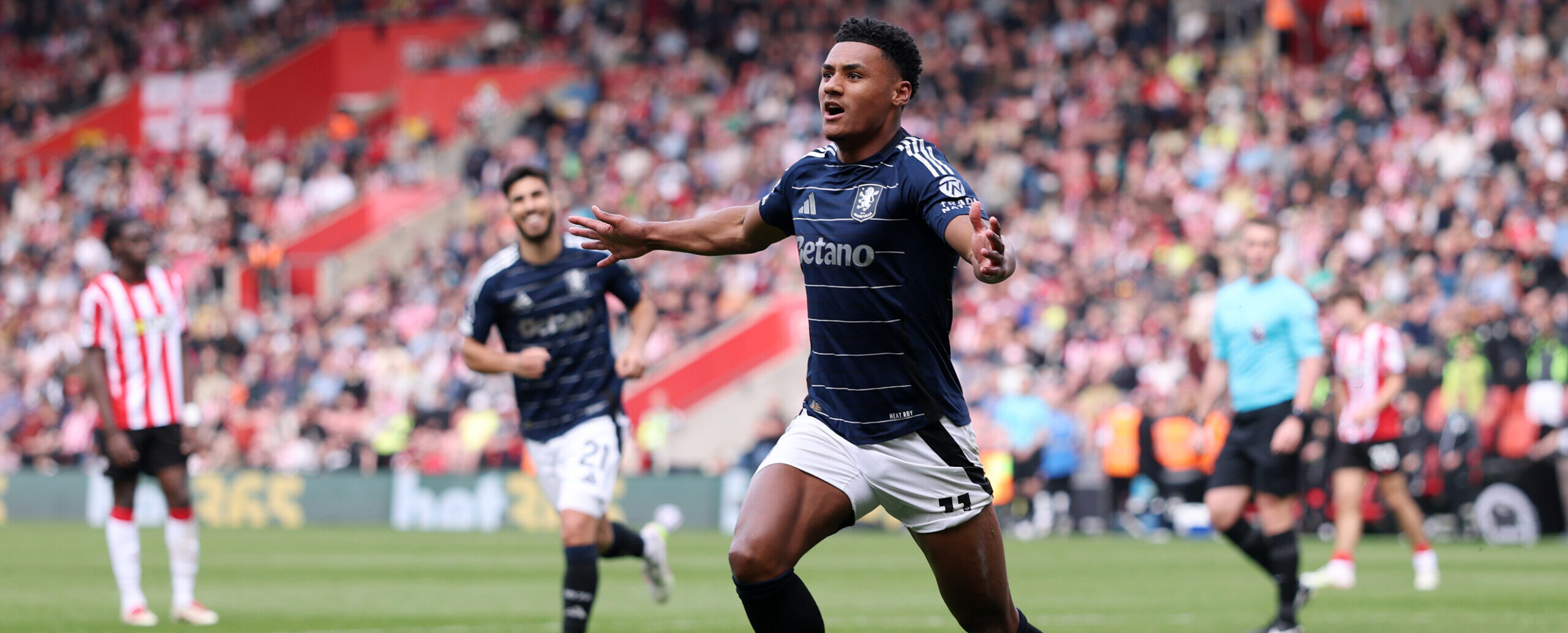 Ollie Watkins in action for Aston Villa in 2025