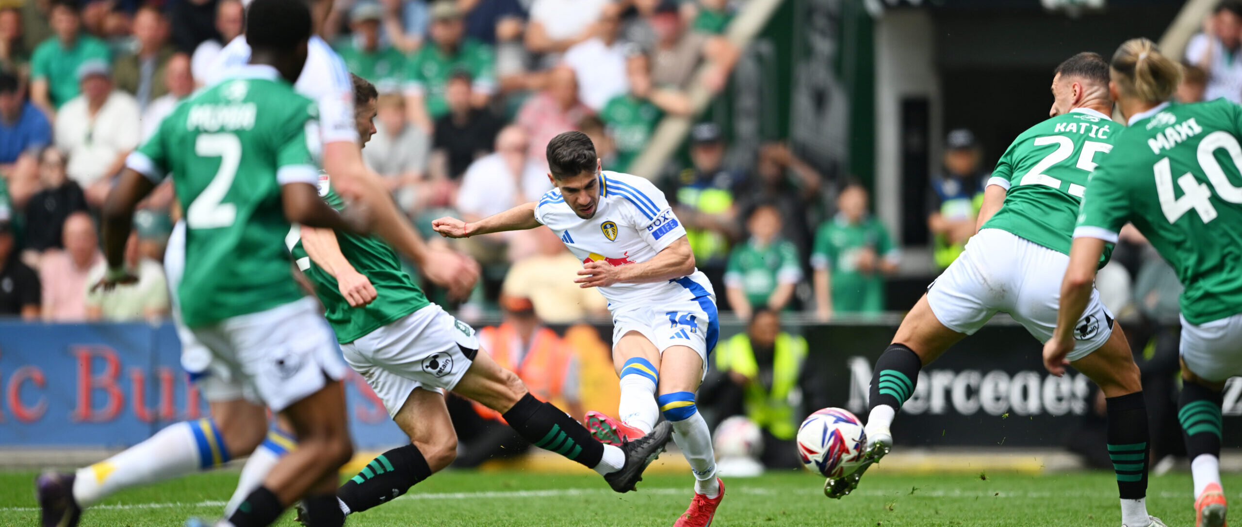 Solomon in action for Leeds United in 2025