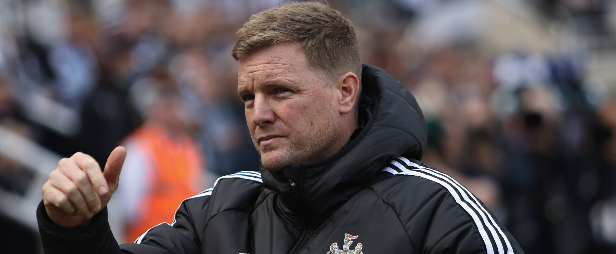 Howe in action for Newcastle United in 2025