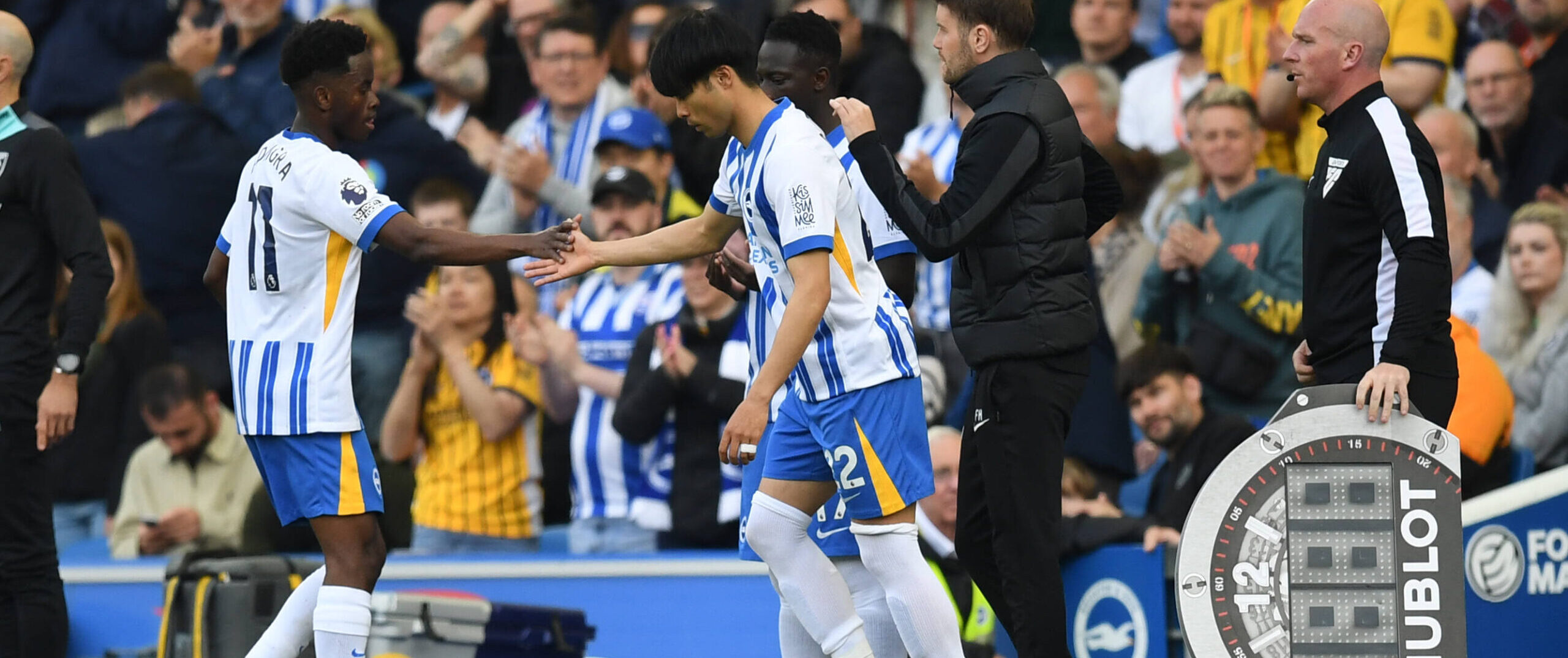 Mitoma in action for Brighton 2025