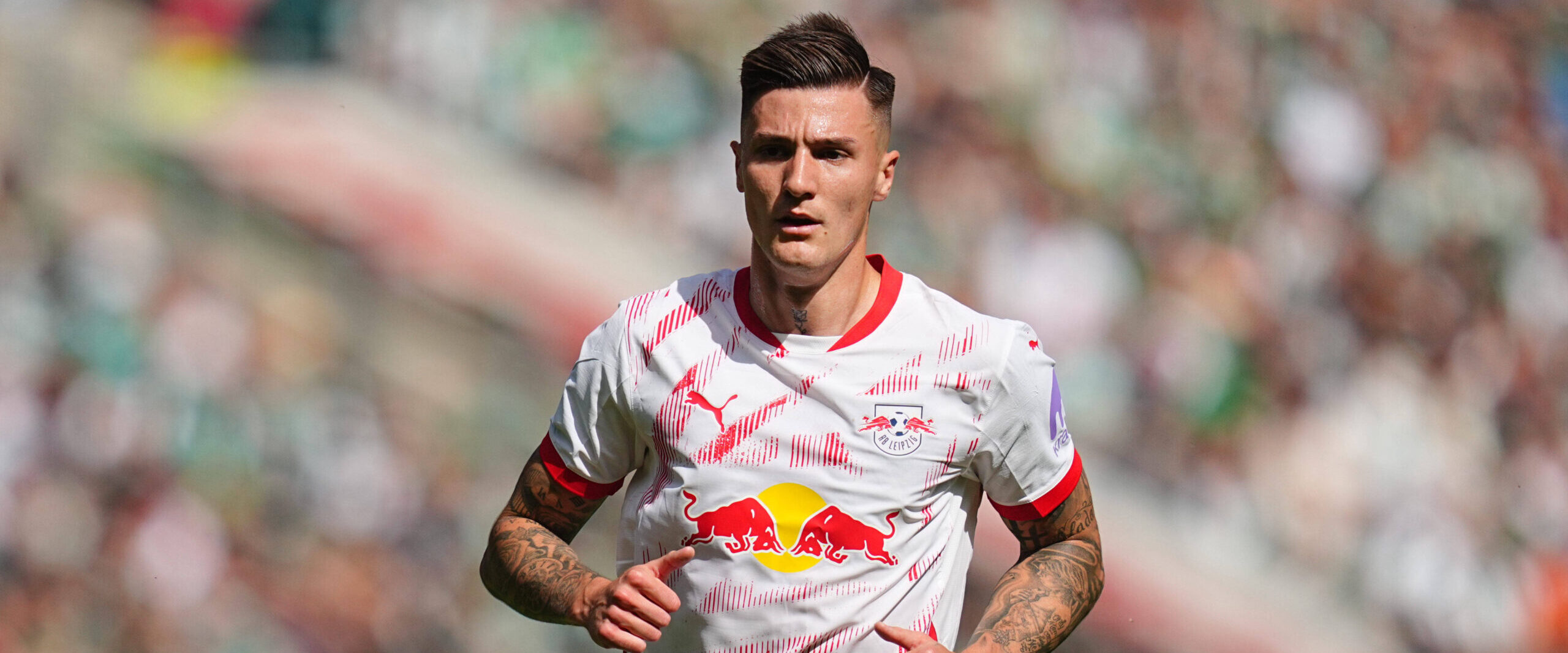 Benjamin Sesko Leipzig player 2025 on his way to Manchester United