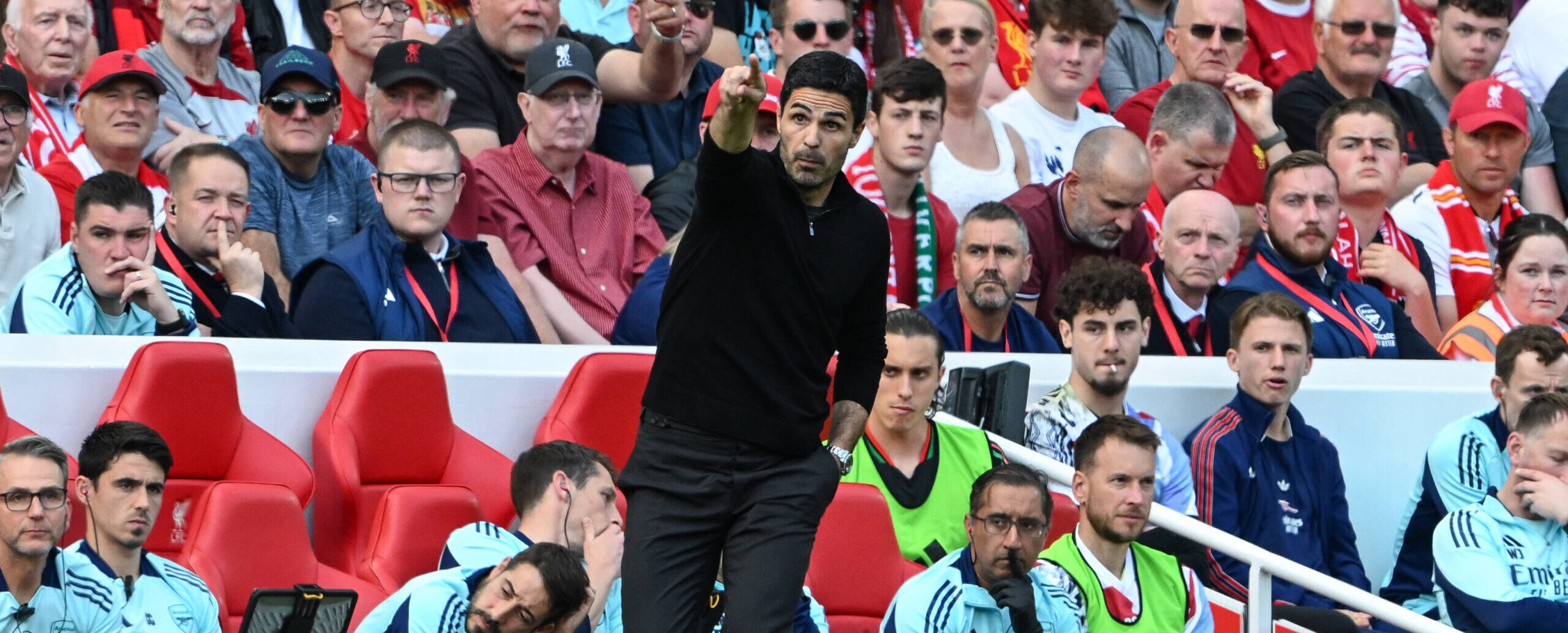 Arteta in action as a manger for Arsenal in 2025