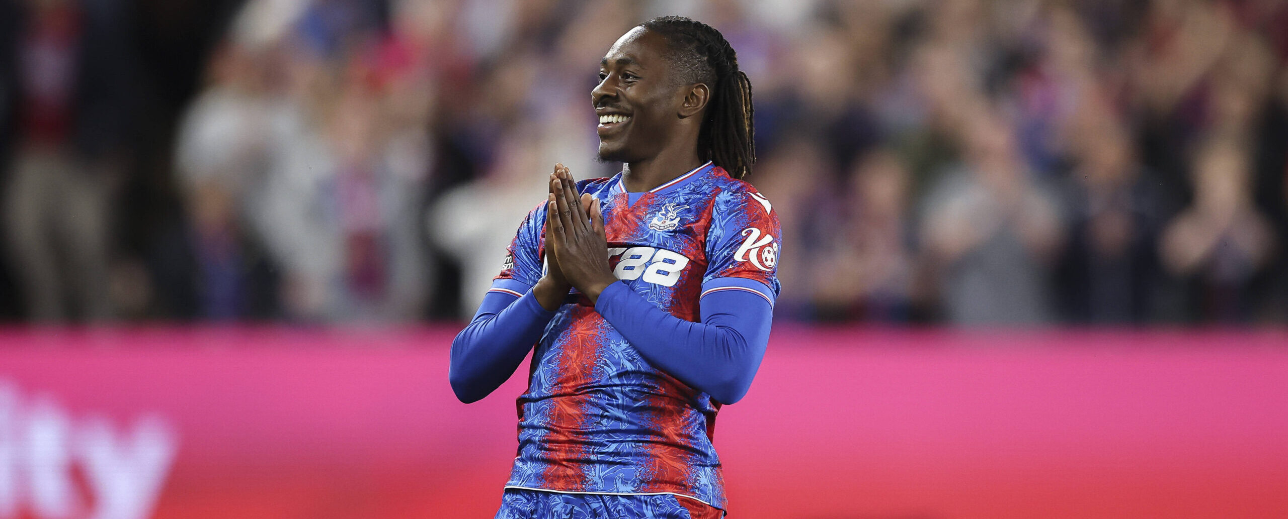 Eze in action for Crystal Palace 2025