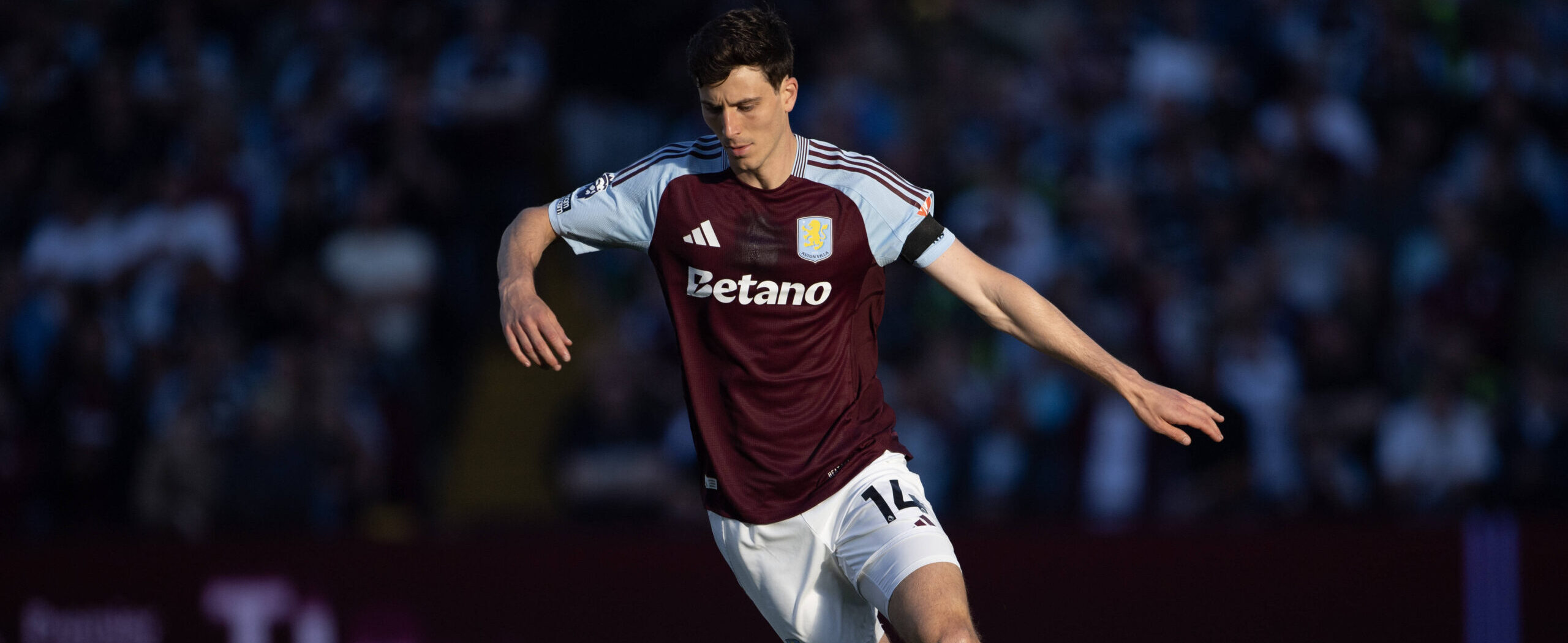 Pau Torres 2025 long ball for Aston Villa