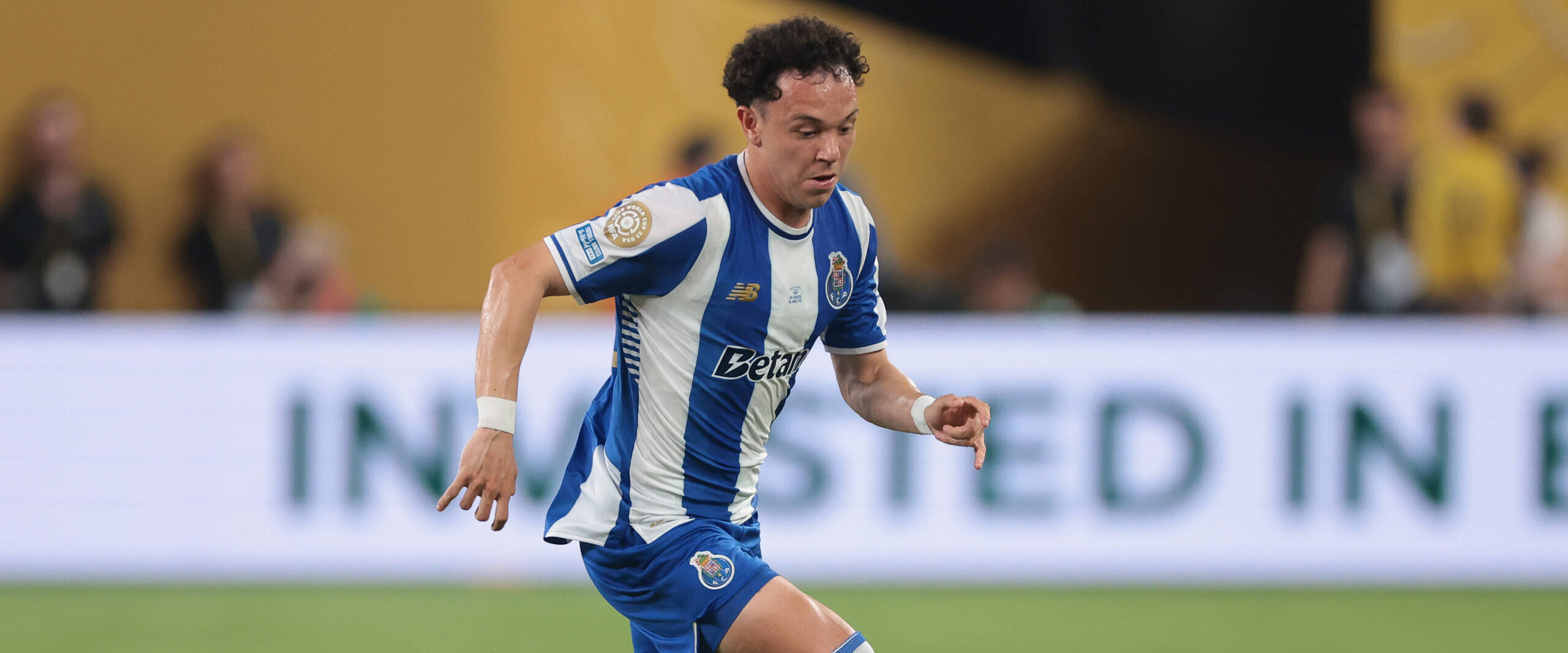 Pepê in action against Al Ahly in the Club World Cup – potentially his final Porto appearance.