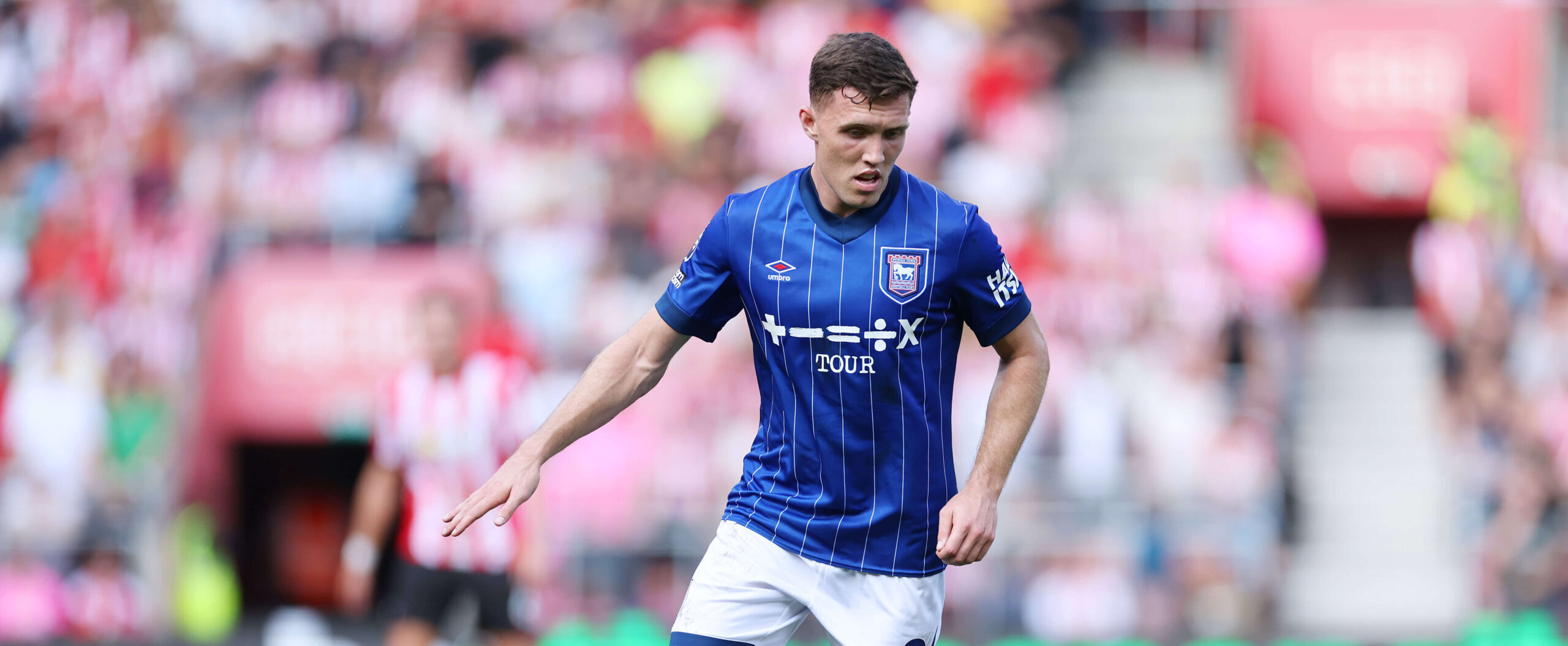 Dara O’Shea in action for Ipswich Town in 2025
