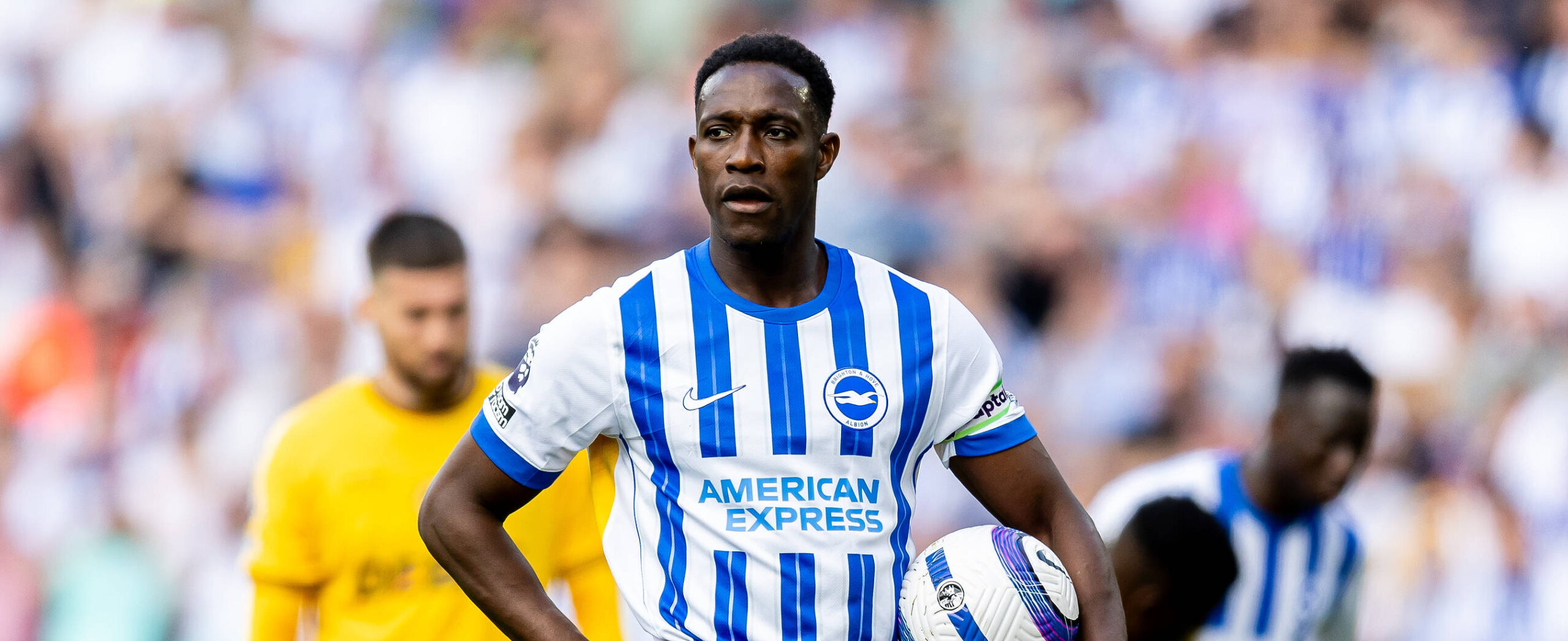 Danny Welbeck in action for Brighton in 2025