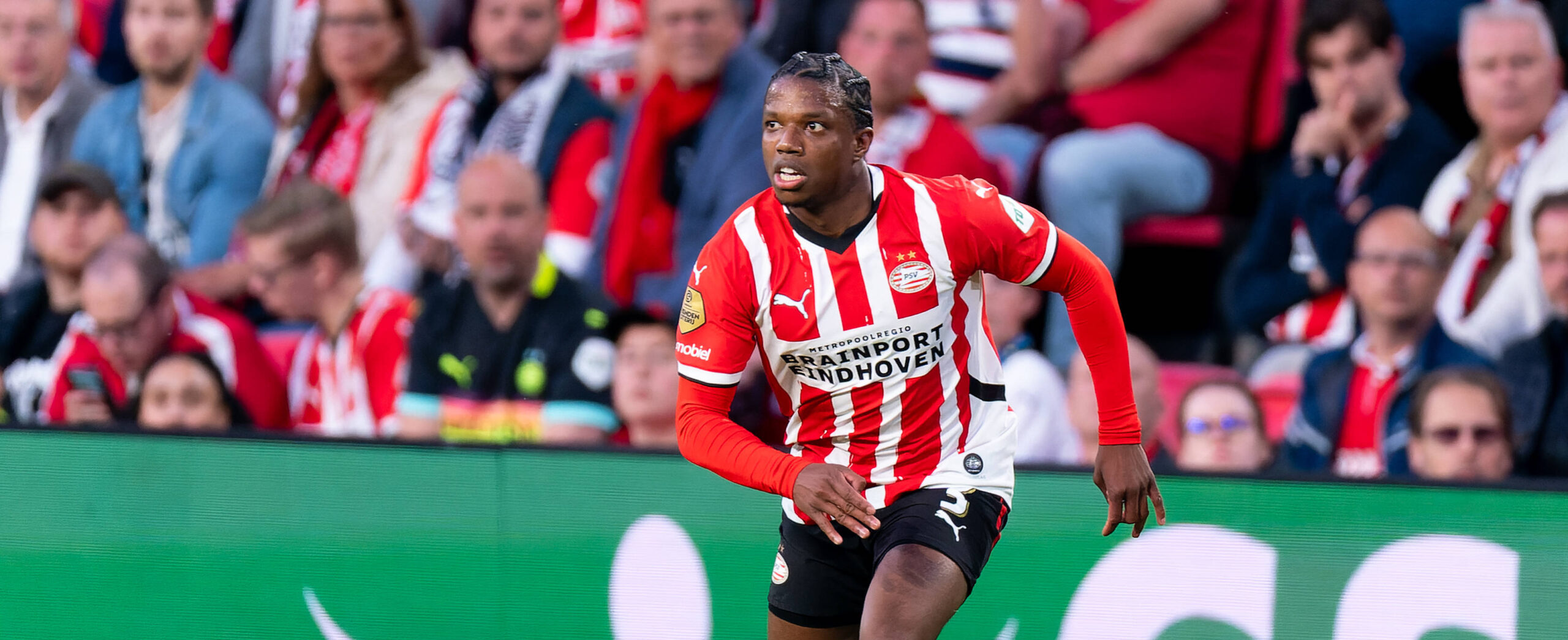 Tyrell Malacia loaned out to PSV in 2025