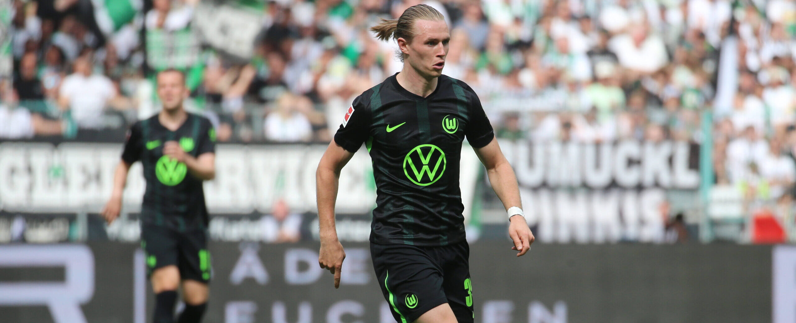 Patrick Wimmer in action for Wolfsburg 2025