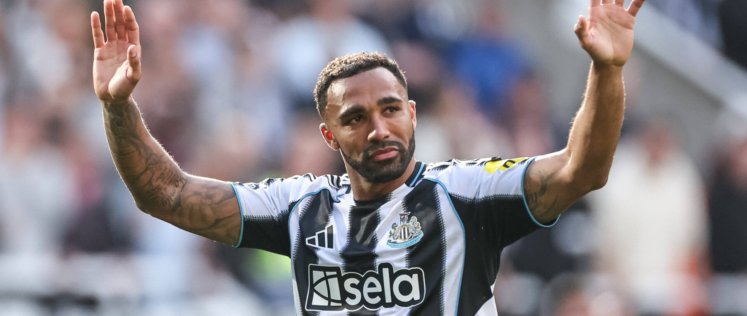 Callum Wilson waving goodbye to the Newcastle United fans in 2025
