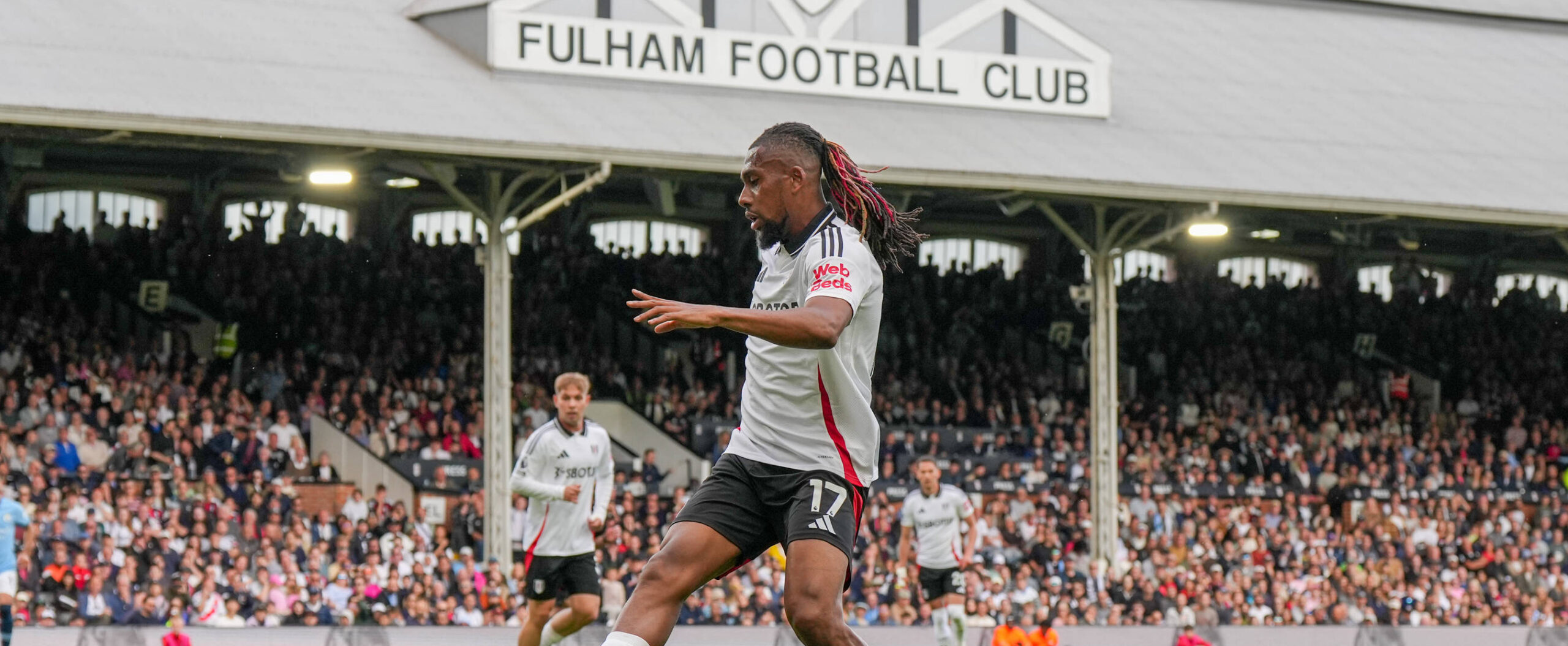 Iwobi in action 2025 at Fulham