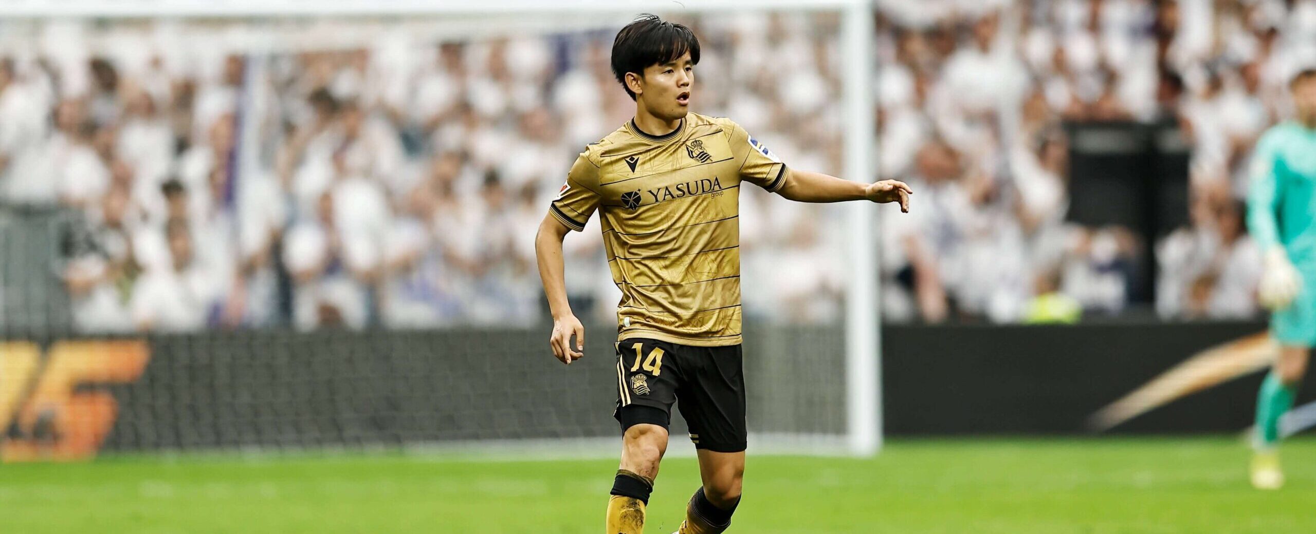 Kubo in action for Real Sociedad in 2025