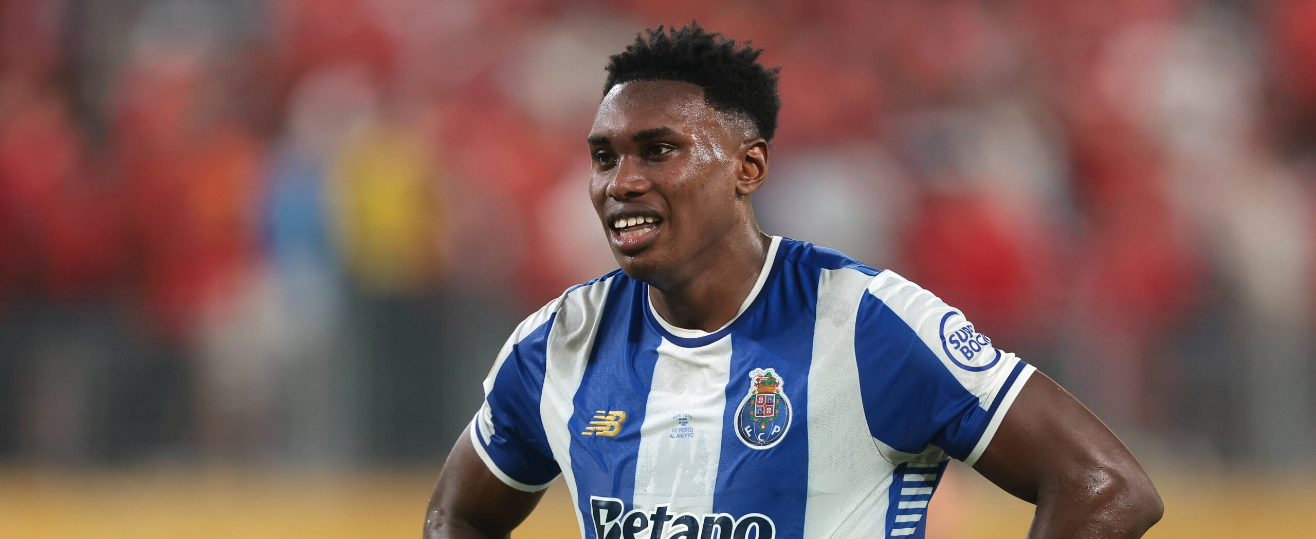 Samu Aghehowa in action for fc Porto in 2025