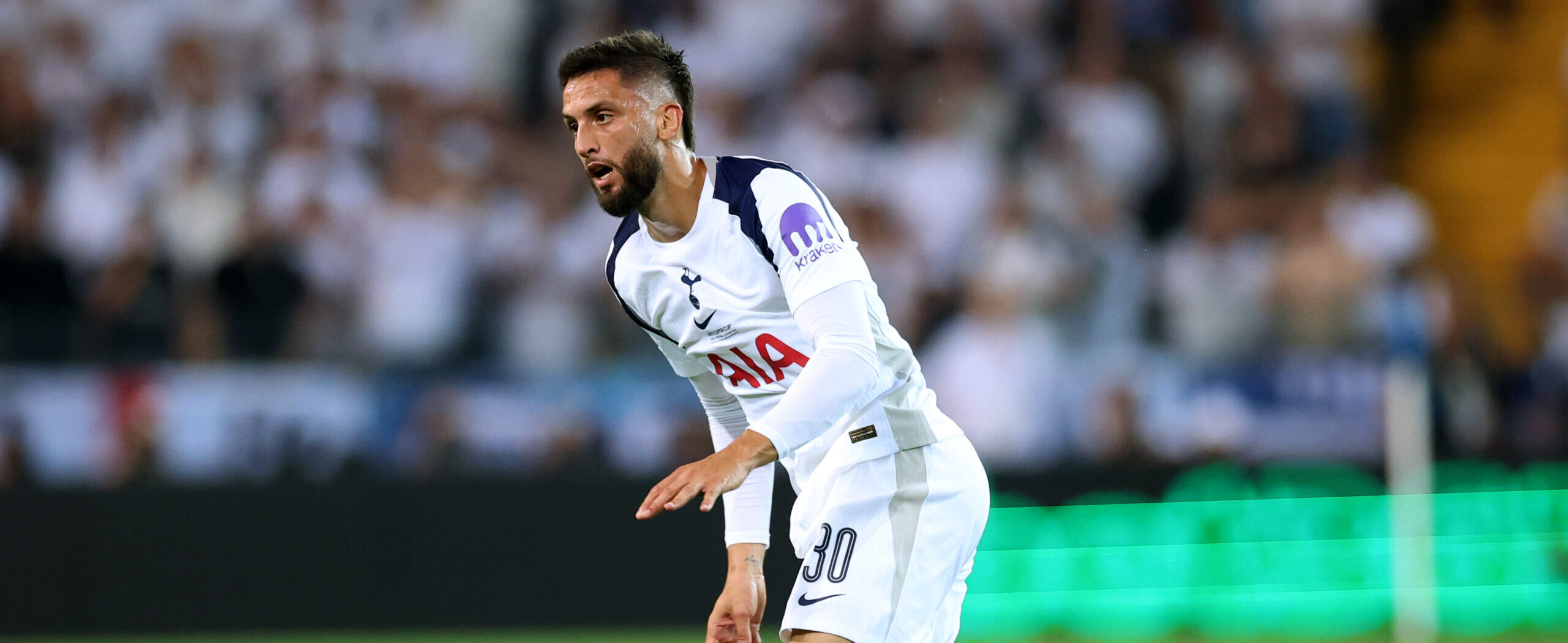 Rodrigo Bentancur in action for Spurs in 2025 vs PSG