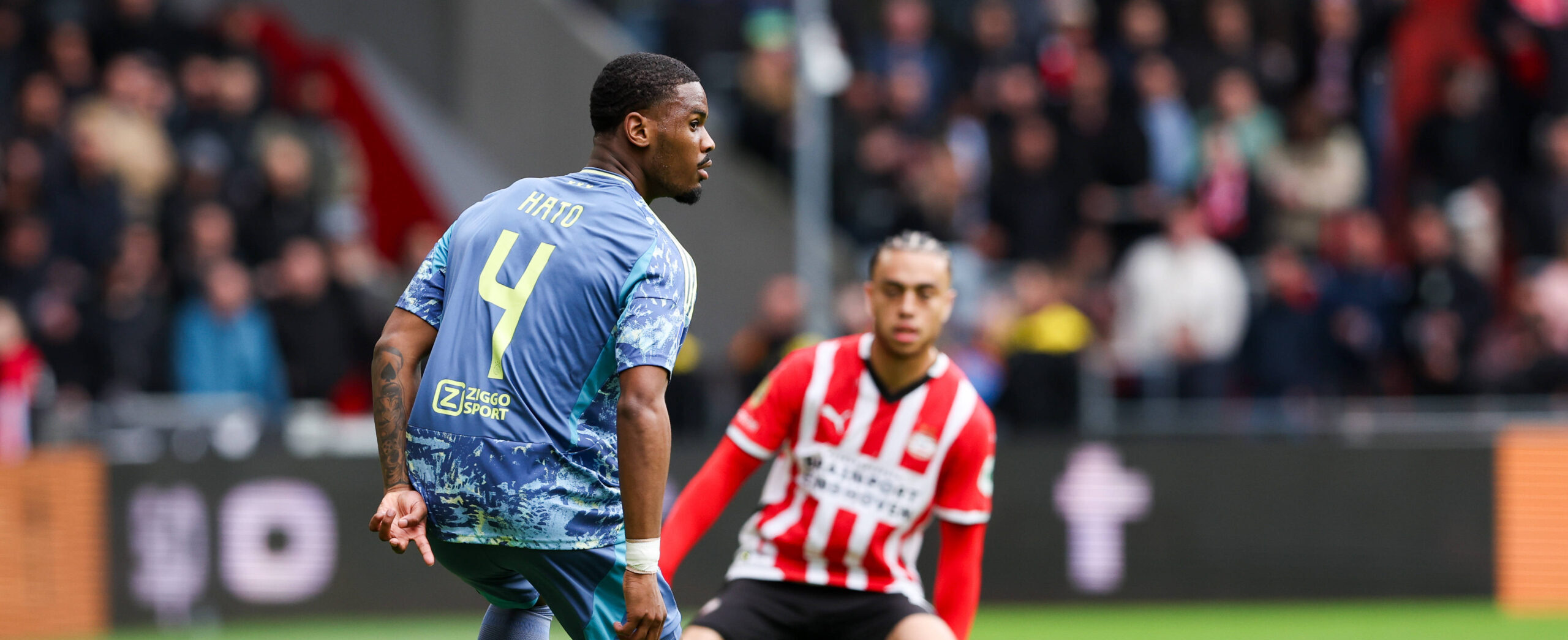 Jorrel Hato in action for Ajax in 2025. Transfer made in the summer of 2025 to Chelsea