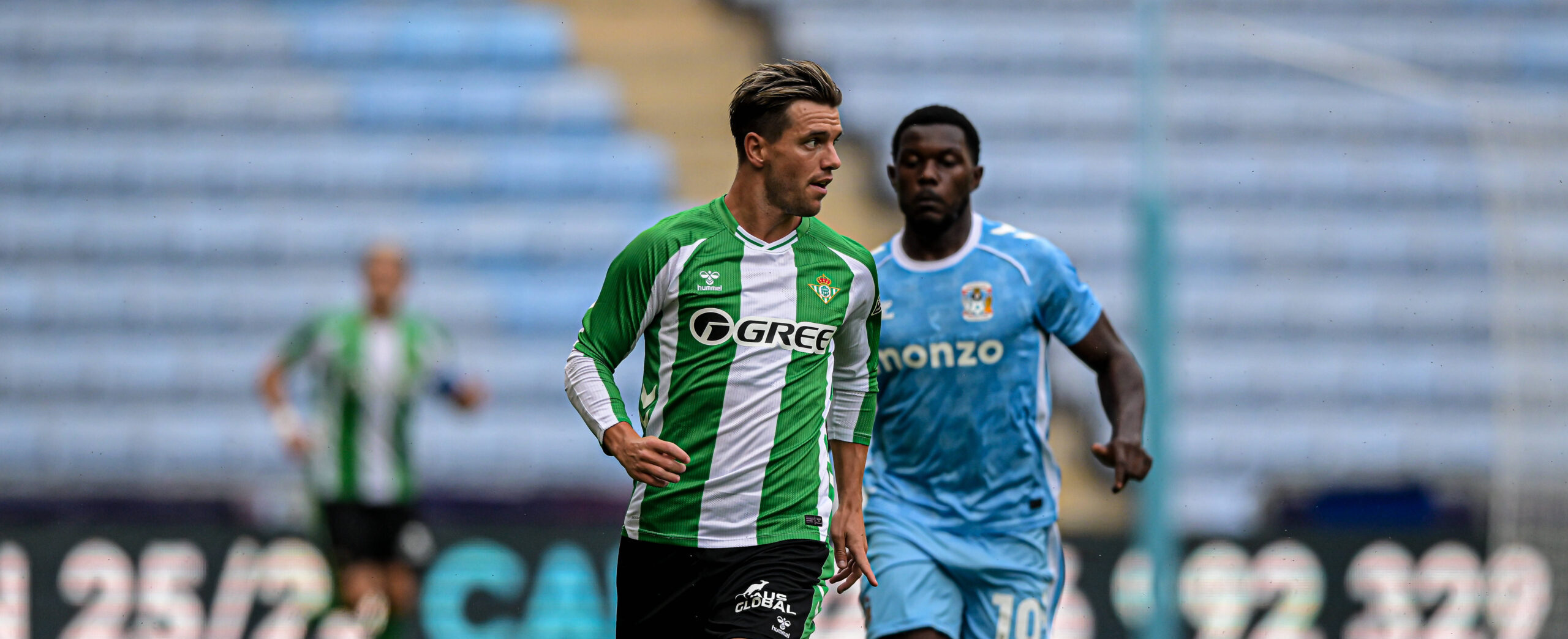 Giovani Lo Celso in action for Real Betis in 2025 pre-season friendly