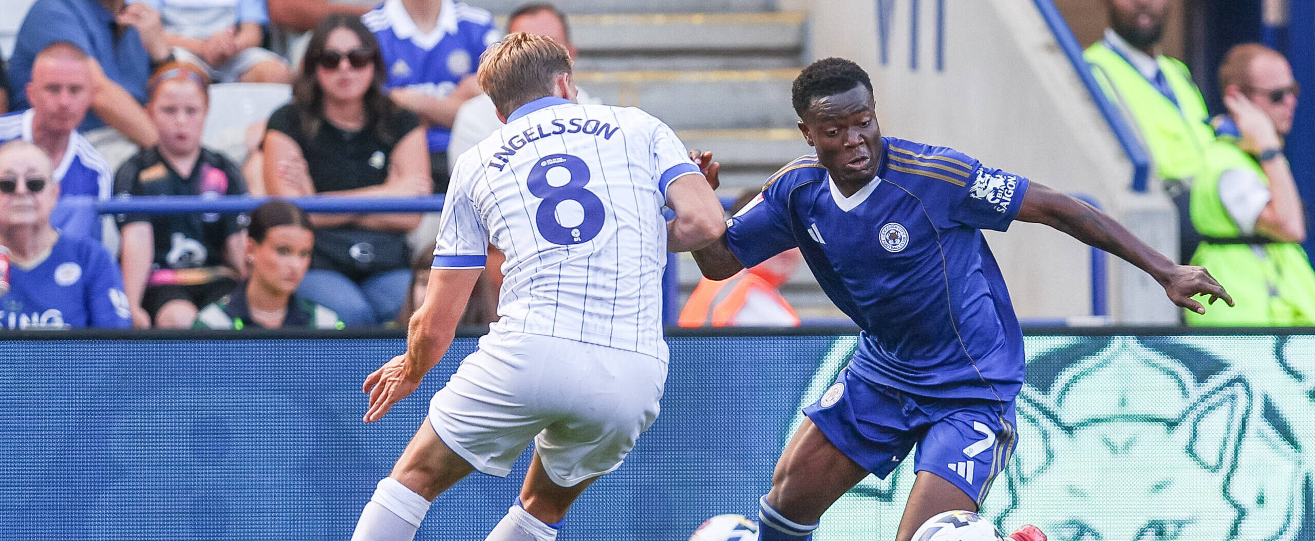 Abdul Fatawu in action for Leicester in his first game in the Championship in 2025
