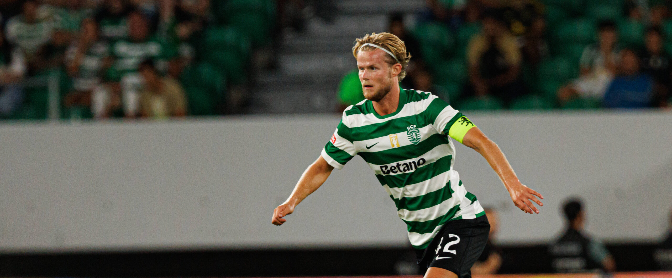 Morten Hjulmand - Làm Chủ Tuyến Giữa Với Kỷ Luật Hoàn Hảo