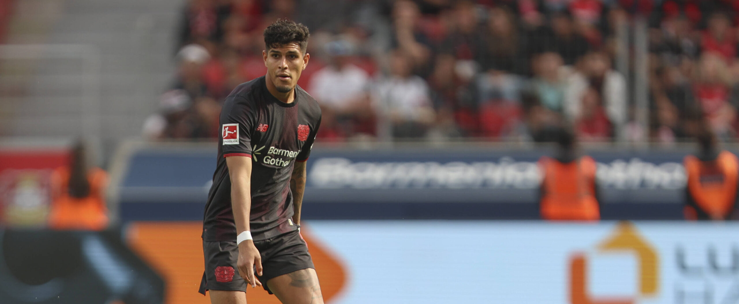 Piero Hincapie in action for Leverkusen in 2025. Wanted by Arsenal