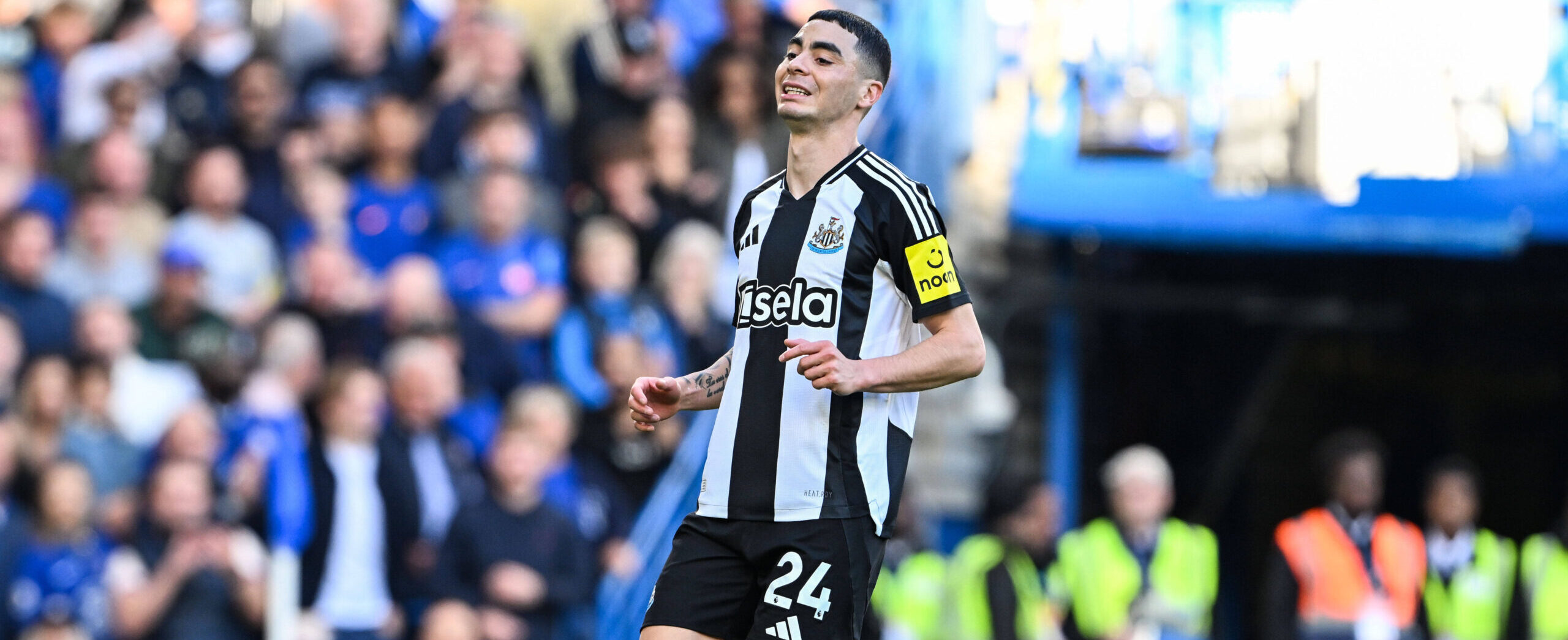 Miguel Almiron in action for Newcastle United in 2025