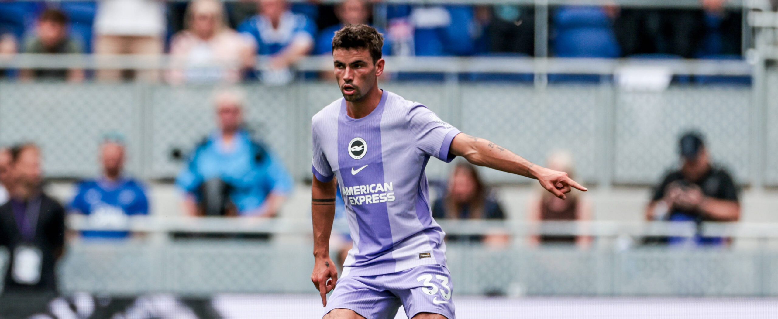 Matt ORiley in action for Brighton in 2025 premier league season