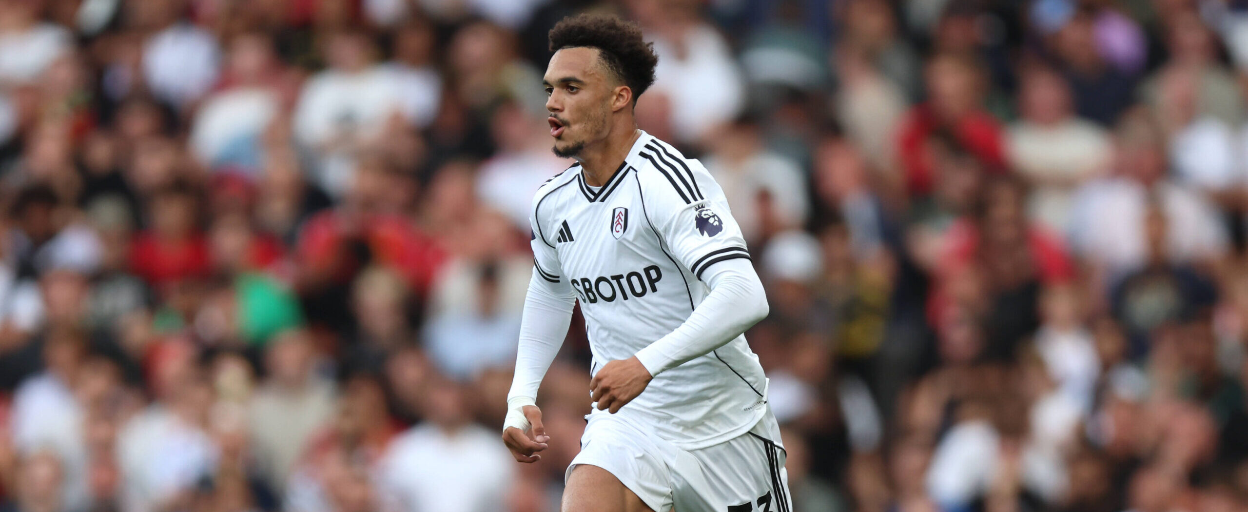 Antonee Robinson in action for Fulham in 2025