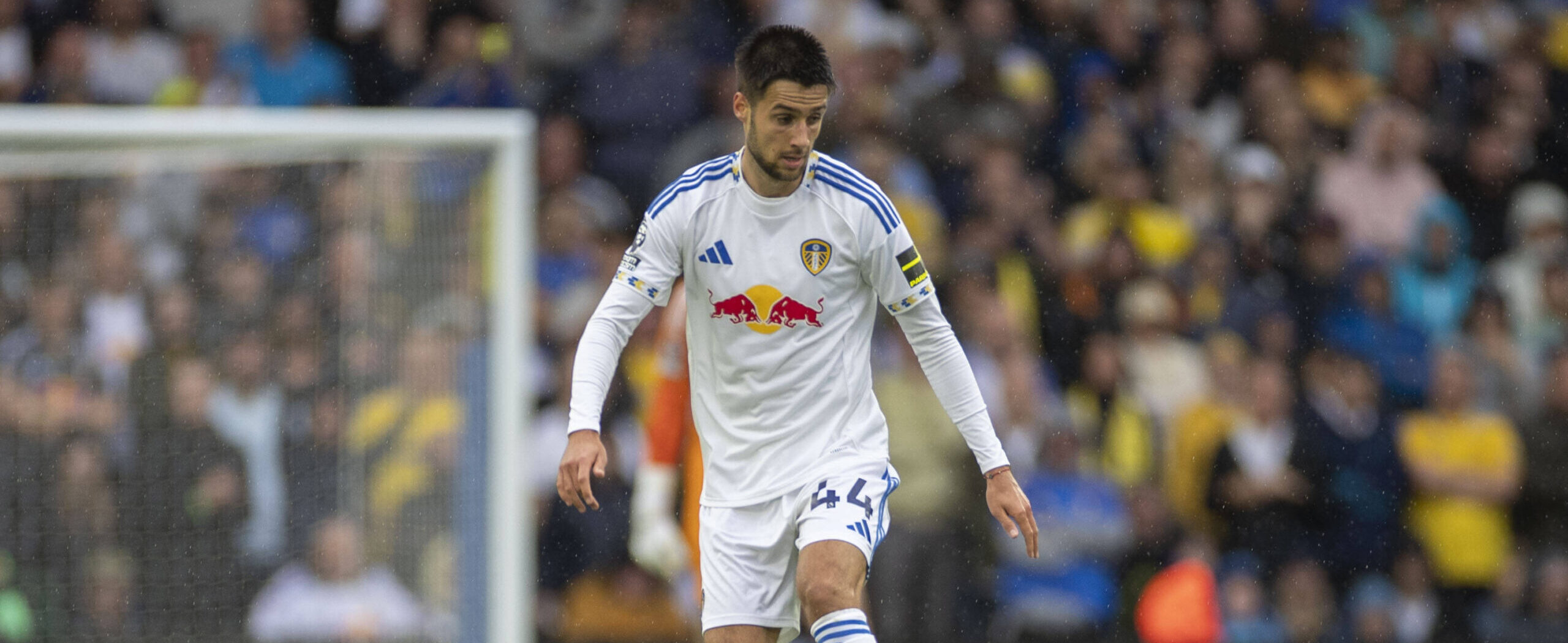 Ilia Gruev in action for Leeds United in 2025