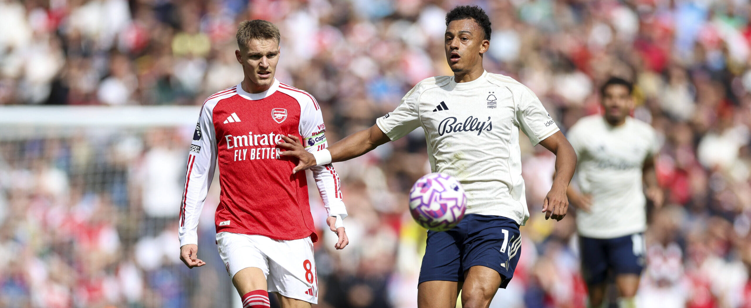 Odegaard in action for Arsenal against Nottingham Forest in 2025