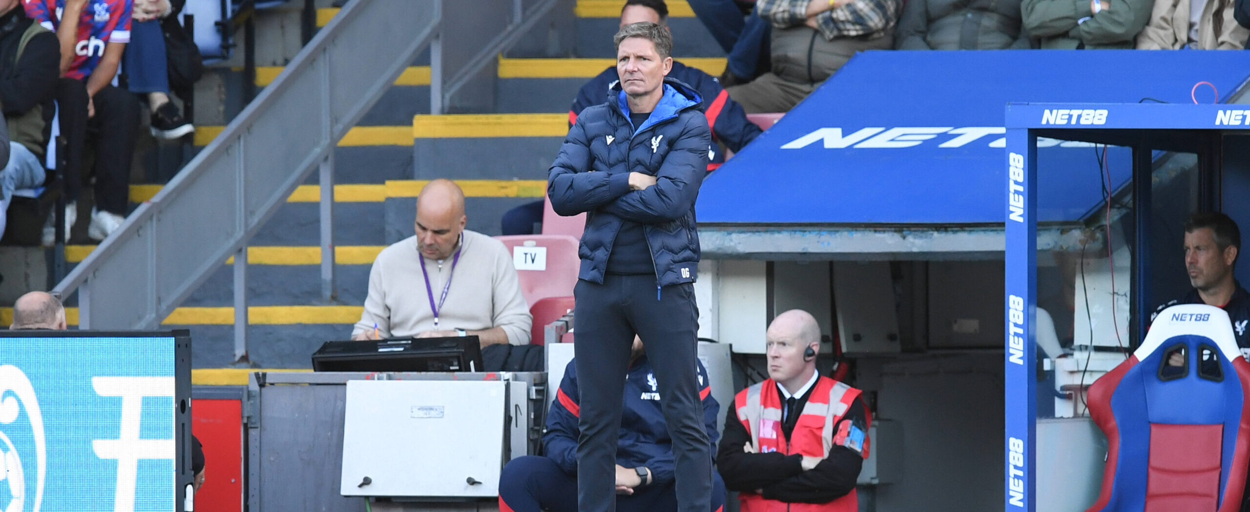 Oliver Glasner in action for Crystal Palace in 2025