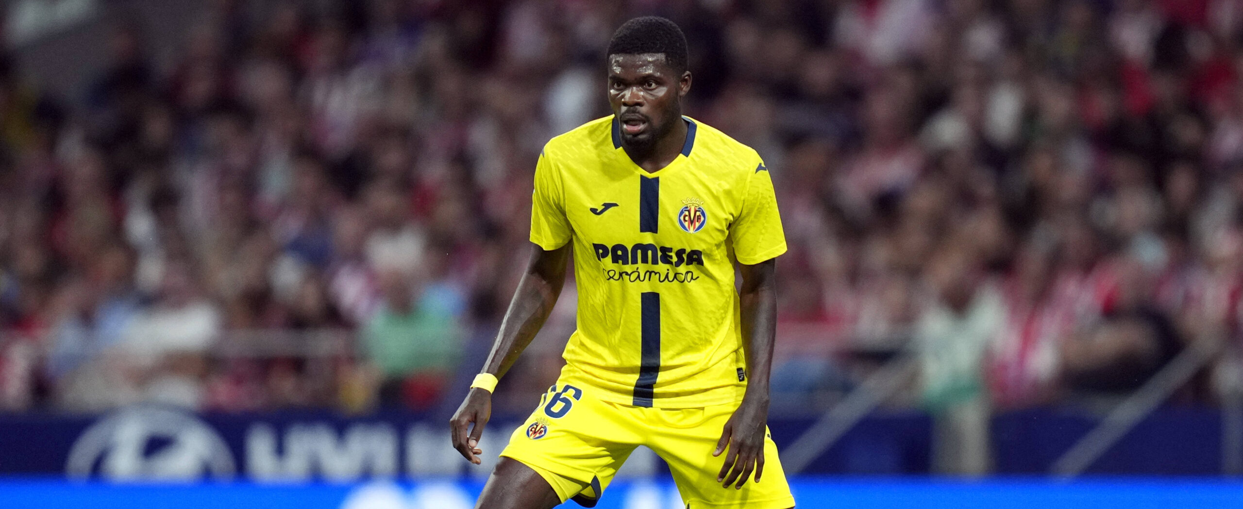 Thomas Partey in action for Villarreal in 2025