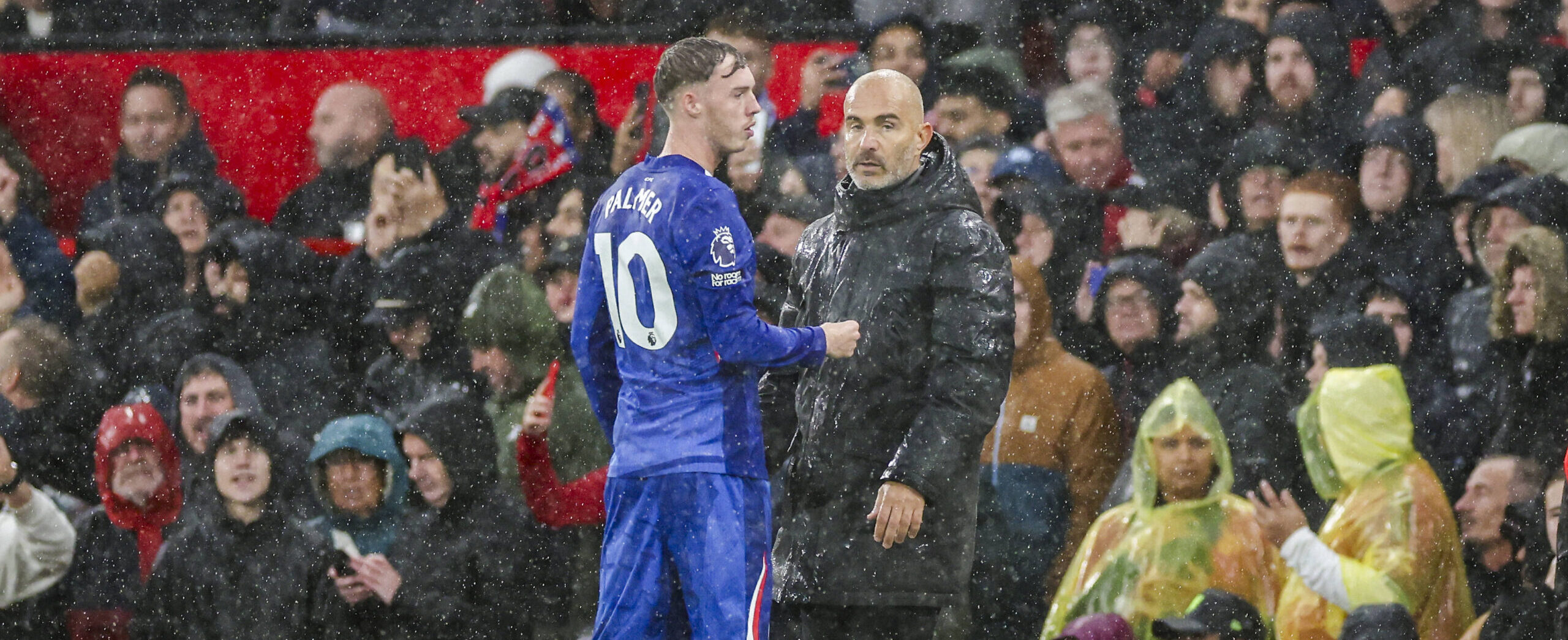 Cole Palmer injured against Manchester United in 2025