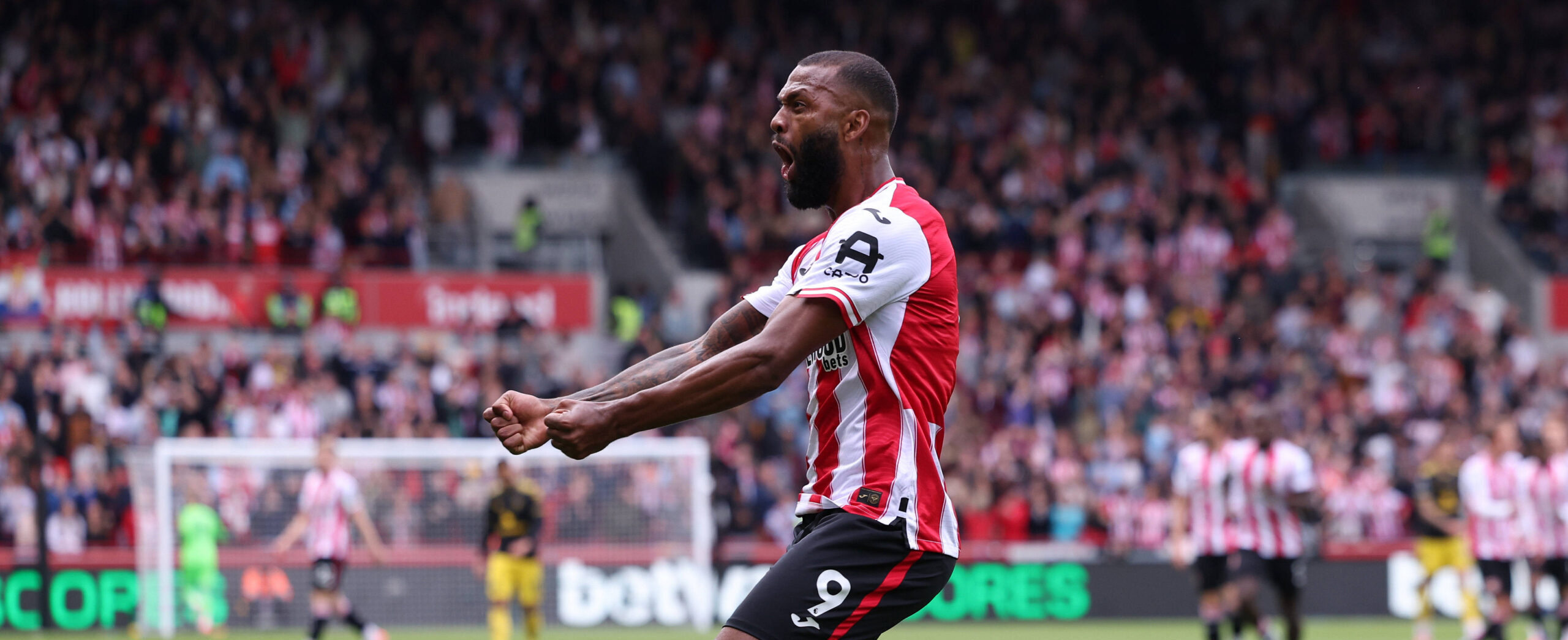 Igor Thiago in action for Brentford in 2025