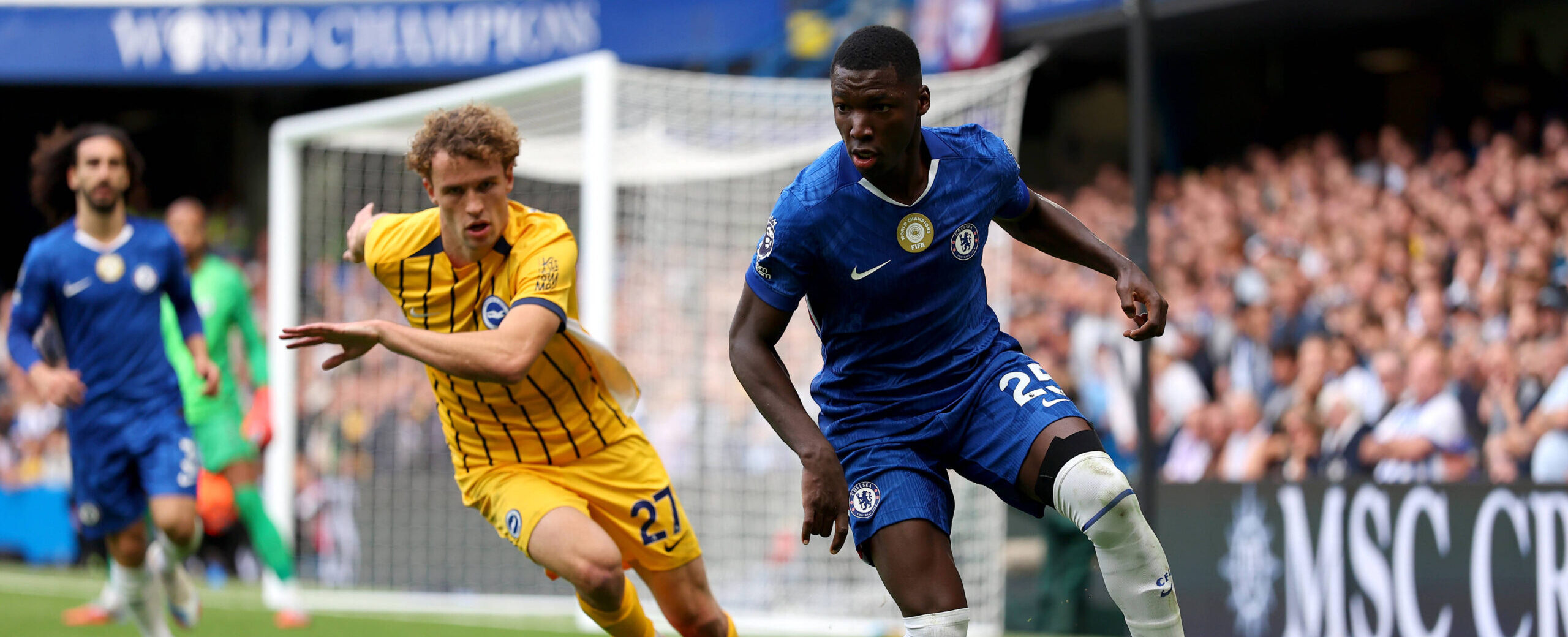 Mats Wieffer in action for Brighton against Chelsea in the Premier League 2025