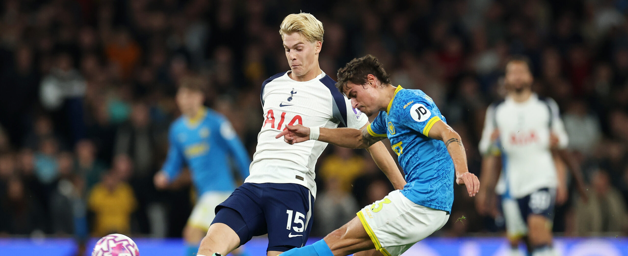 Hugo Bueno in action for Wolves in 2025