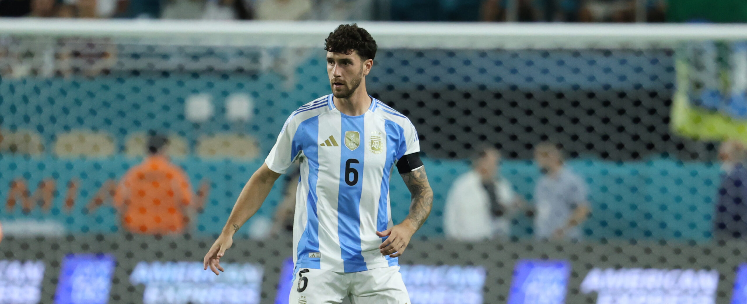 Marcos Senesi in action for Argentina