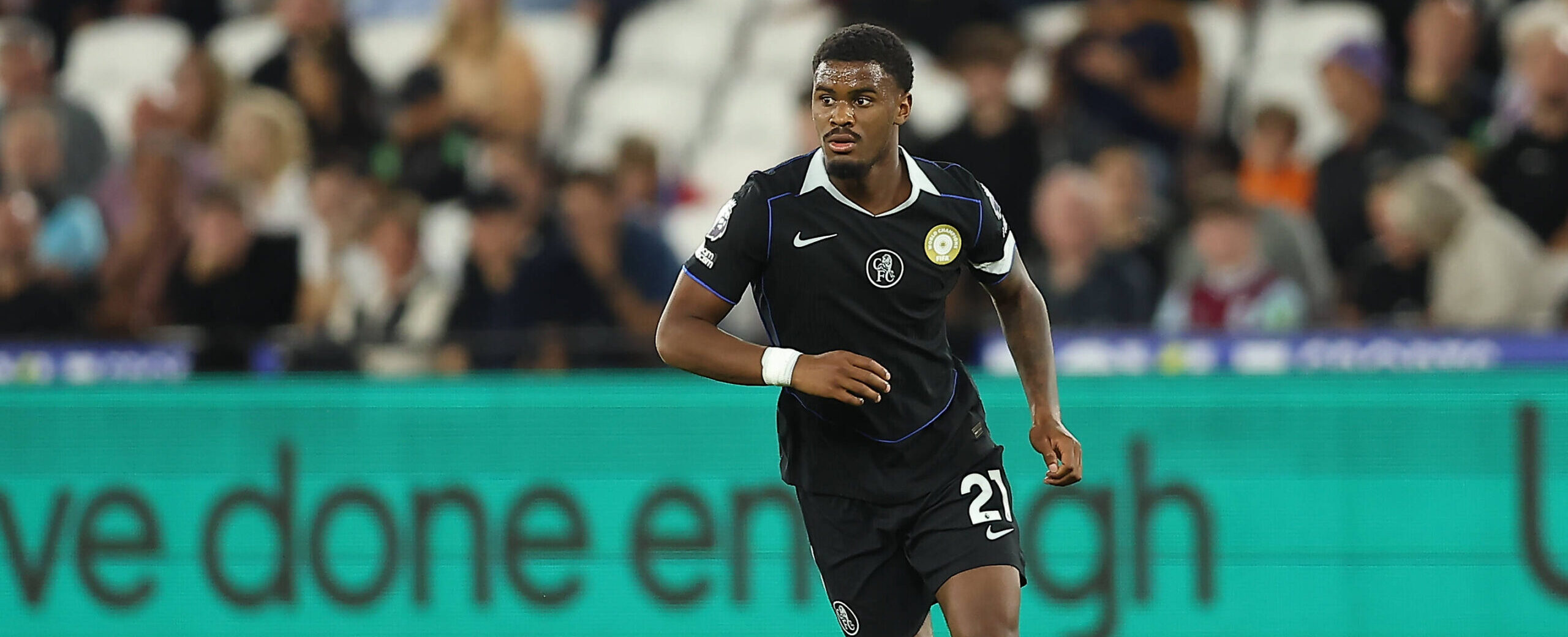 Jorrel Hato in action for Chelsea in 2025