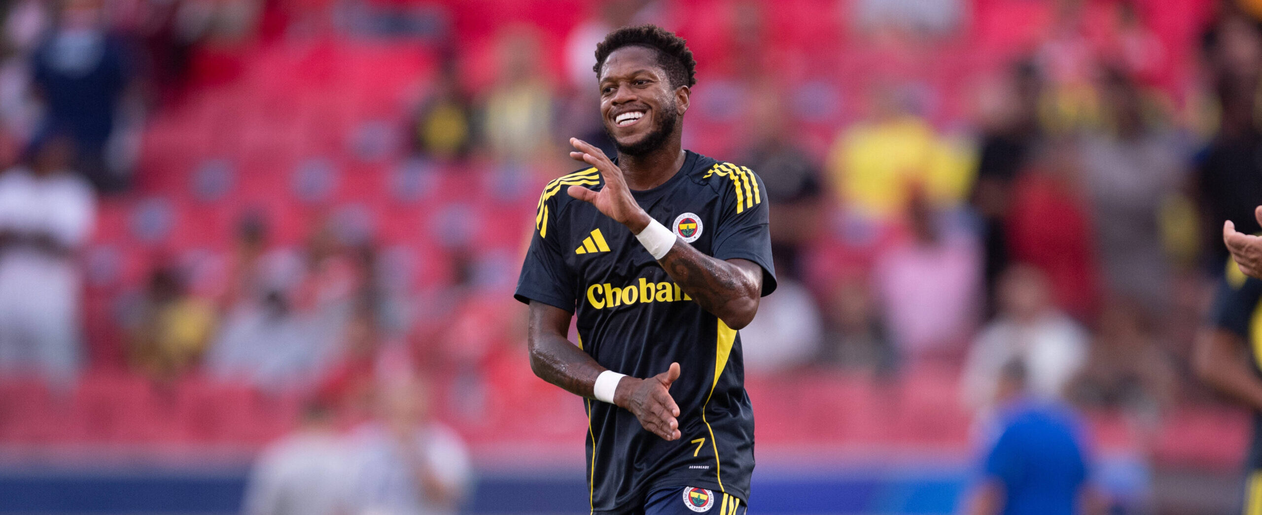 Fred in action for Fenerbahce in 2025