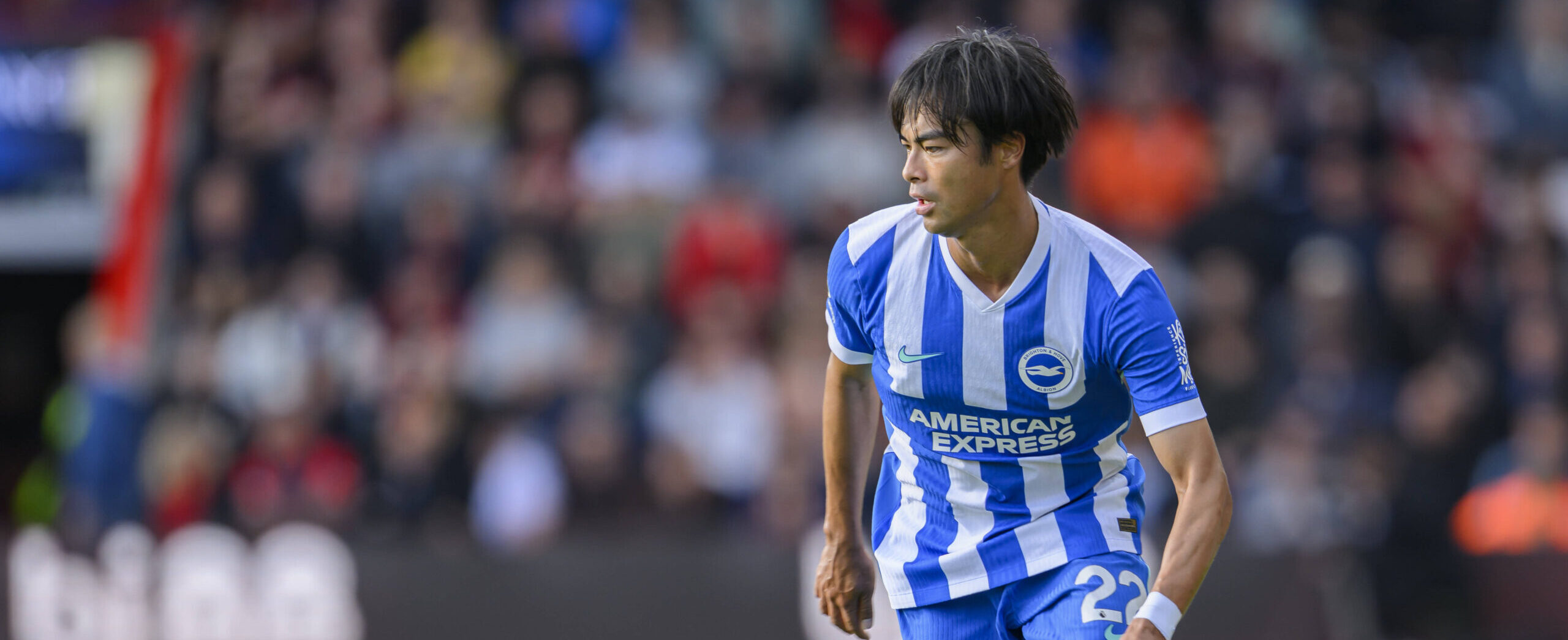 Mitoma in action for Brighton in 2025