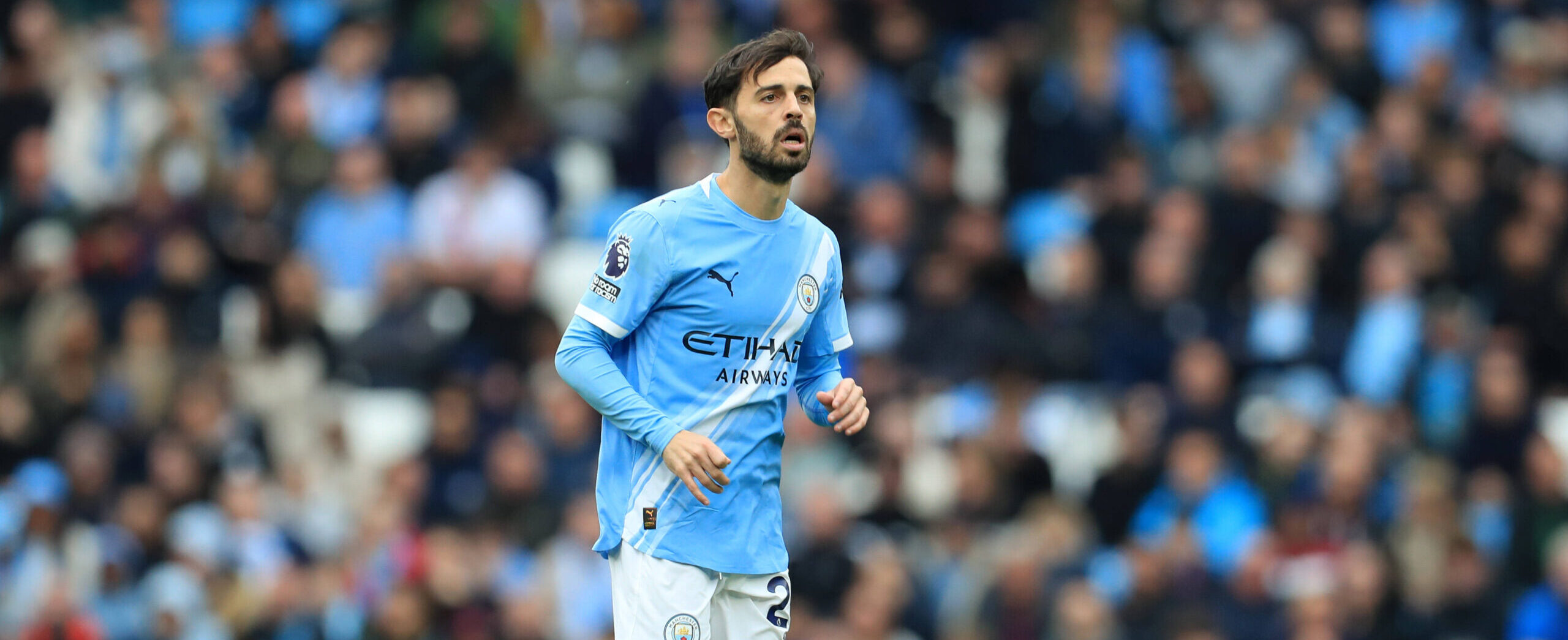 Bernardo Silva in action for Manchester City in 2025