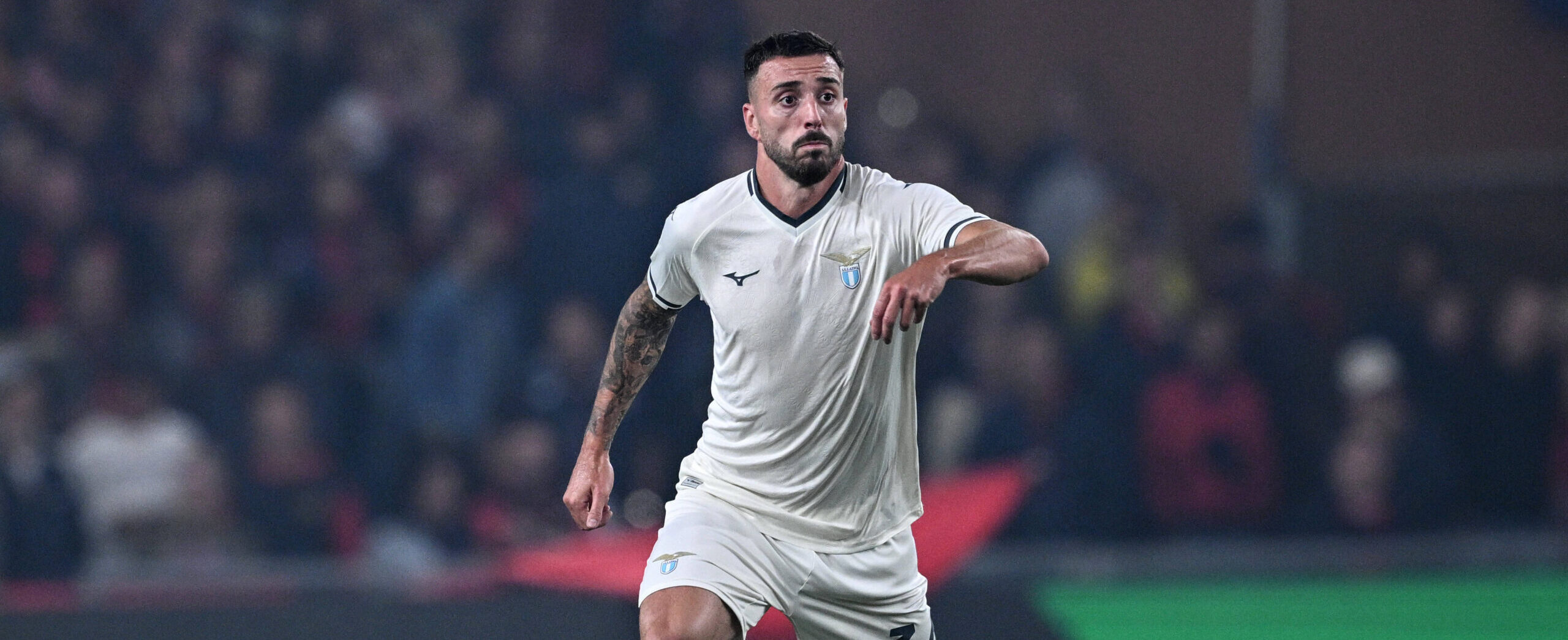 Mario Gila in action for Lazio in 2025