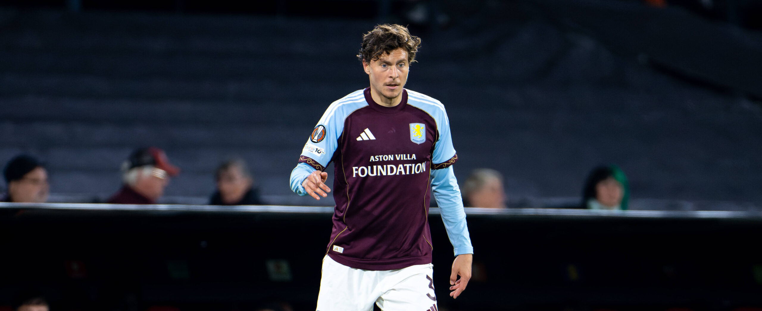 Victor Lindelof in action for Aston Villa in 2025