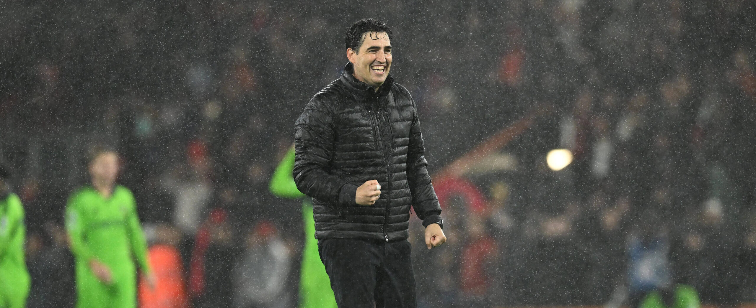 Andoni Iraola in action for Bournemouth in 2025