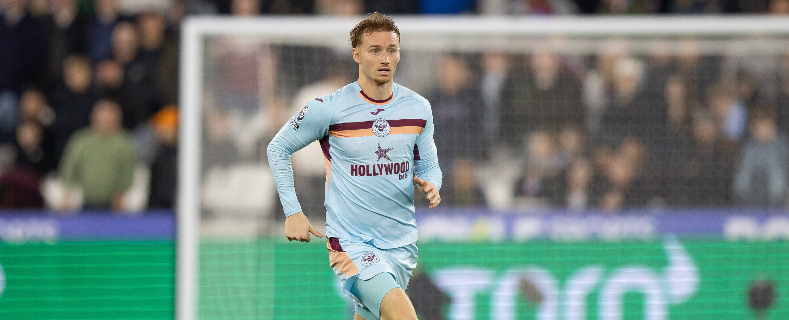 Sepp van den Berg in action for Brentford in 2025