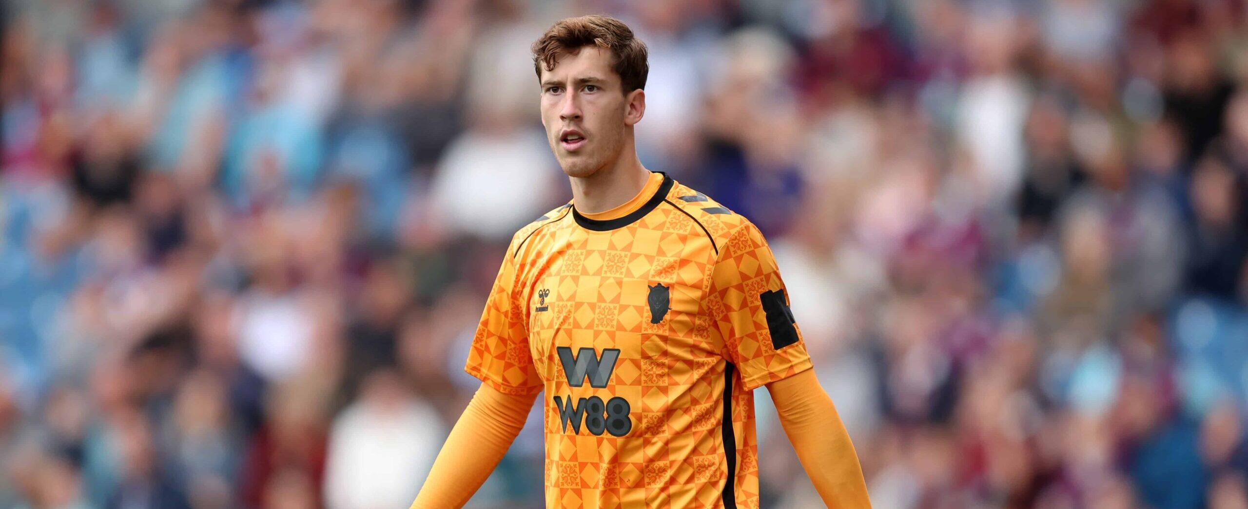 Robin Roefs in action for Sunderland in 2025