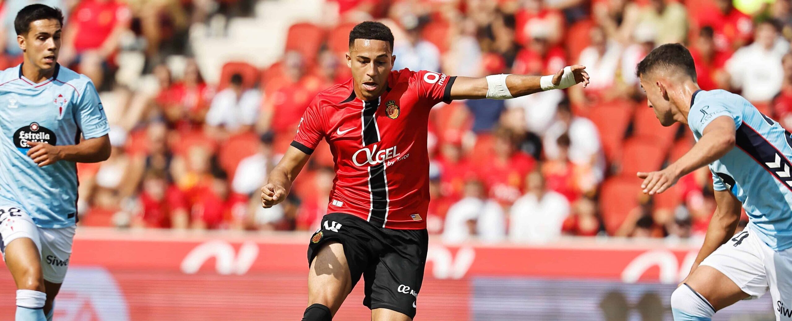 Mateo Joseph in action for Mallorca in 2025