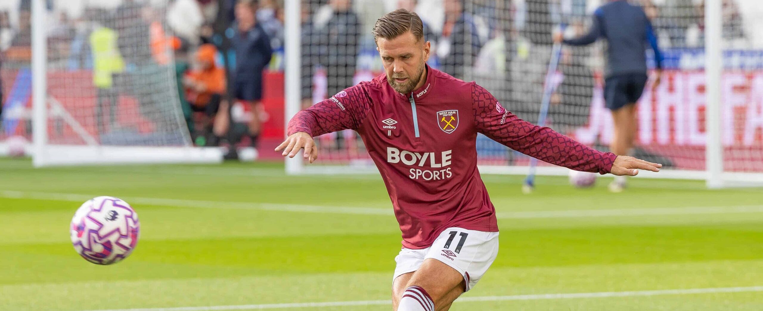 Niclas Fullkrug in action for West Ham in 2025