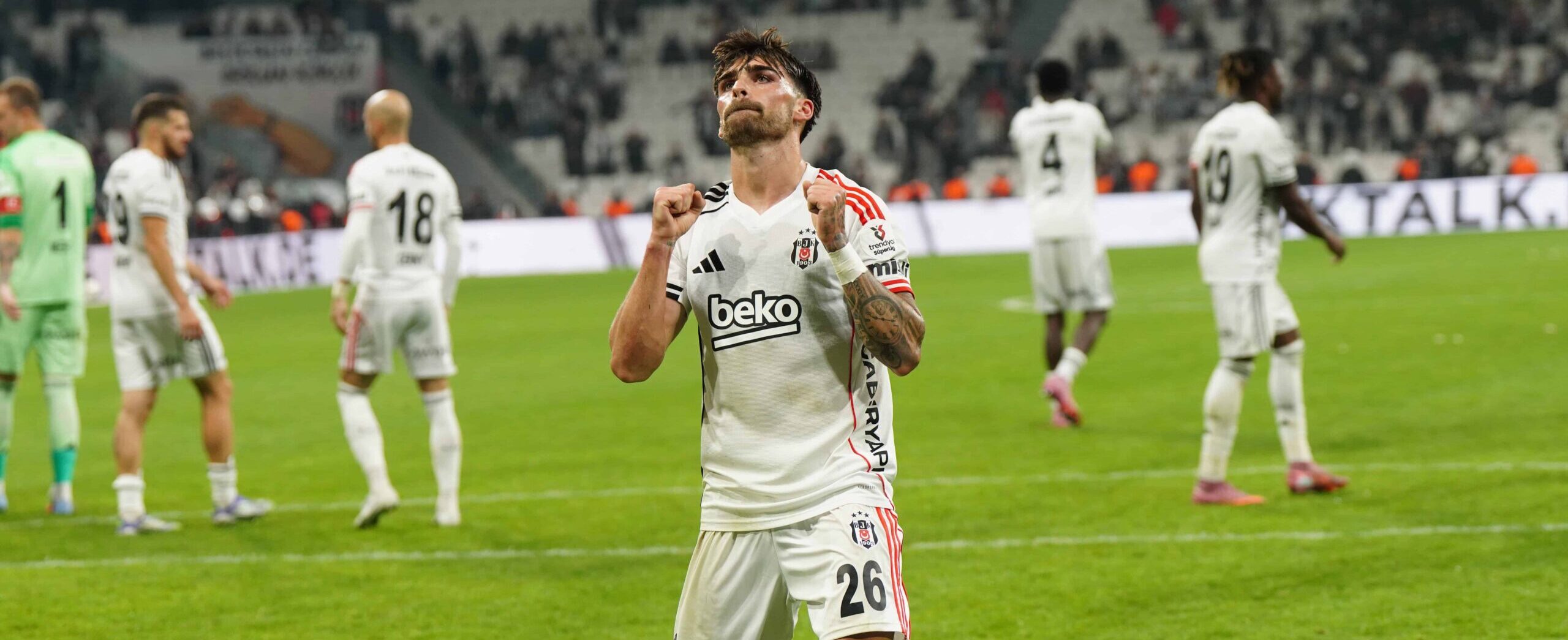 Jota Silva in action for Besiktas in 2025
