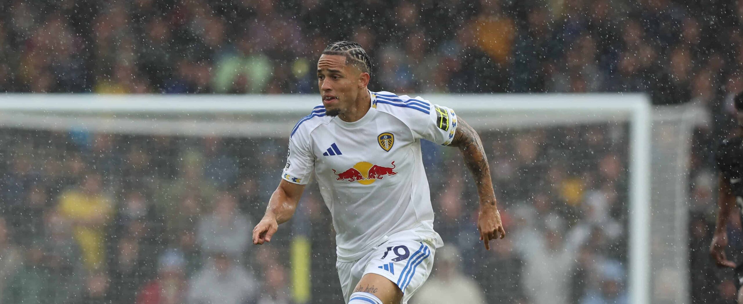 Noah Okafor in action for Leeds United in 2025