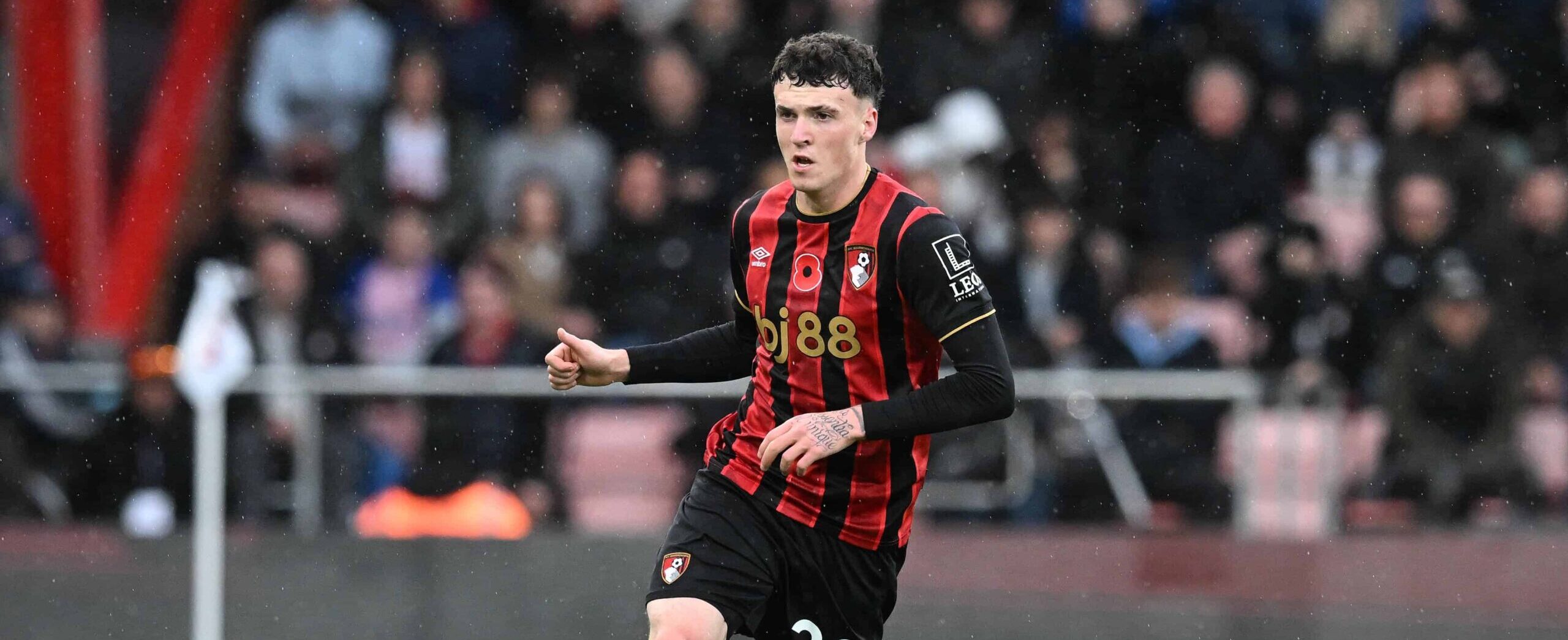 Alex Jimenez in action for Bournemouth in 2025