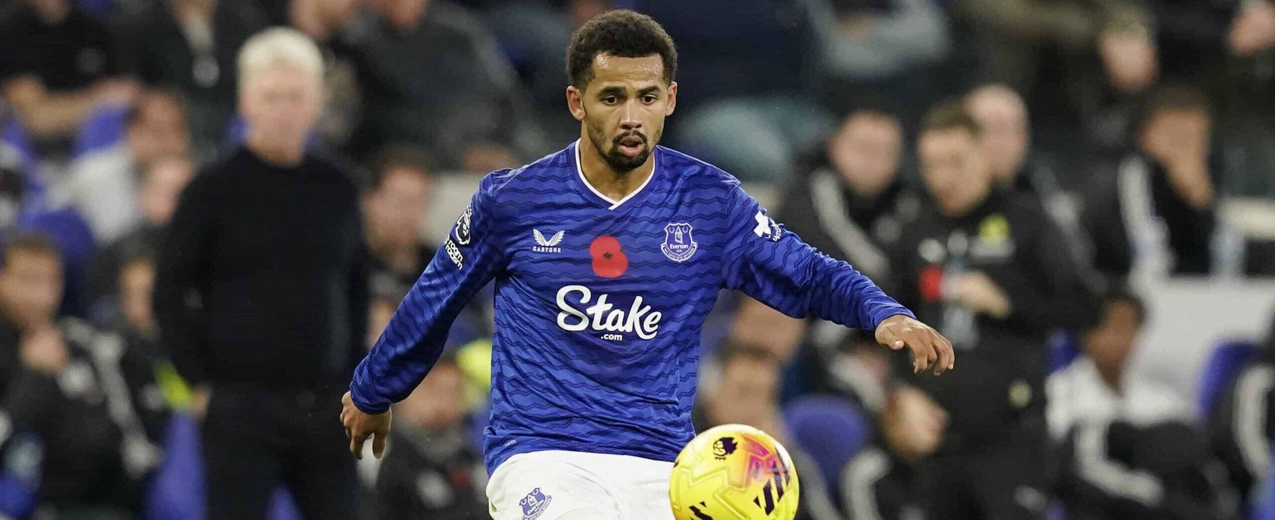 Iliman Ndiaye in action for Everton in 2025